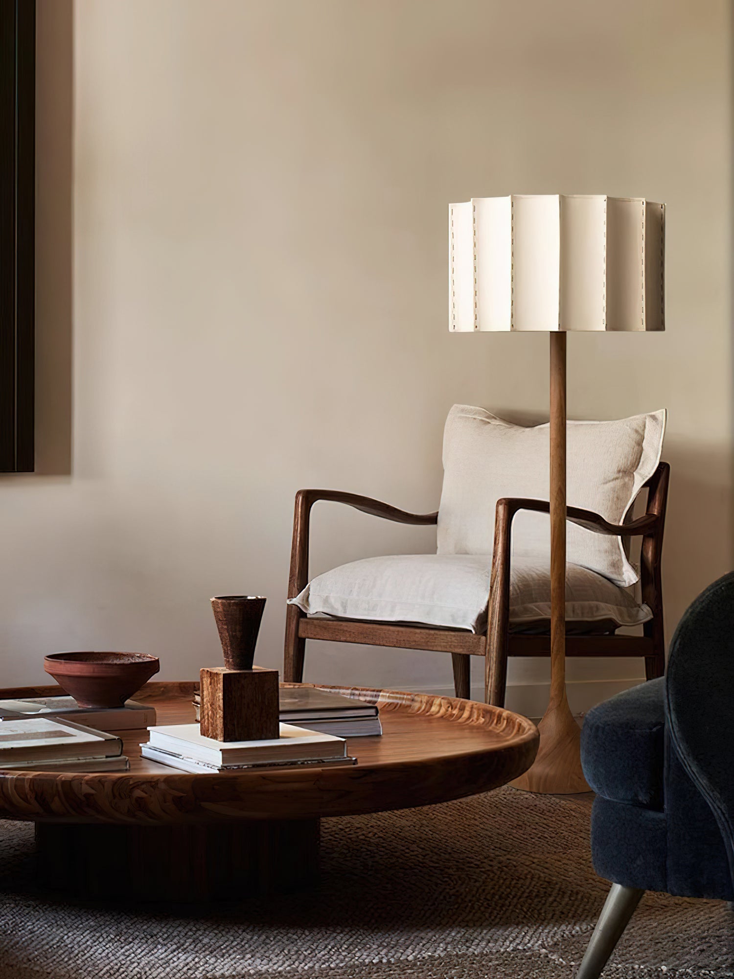 Hakka Floor Lamp - Blowlighting