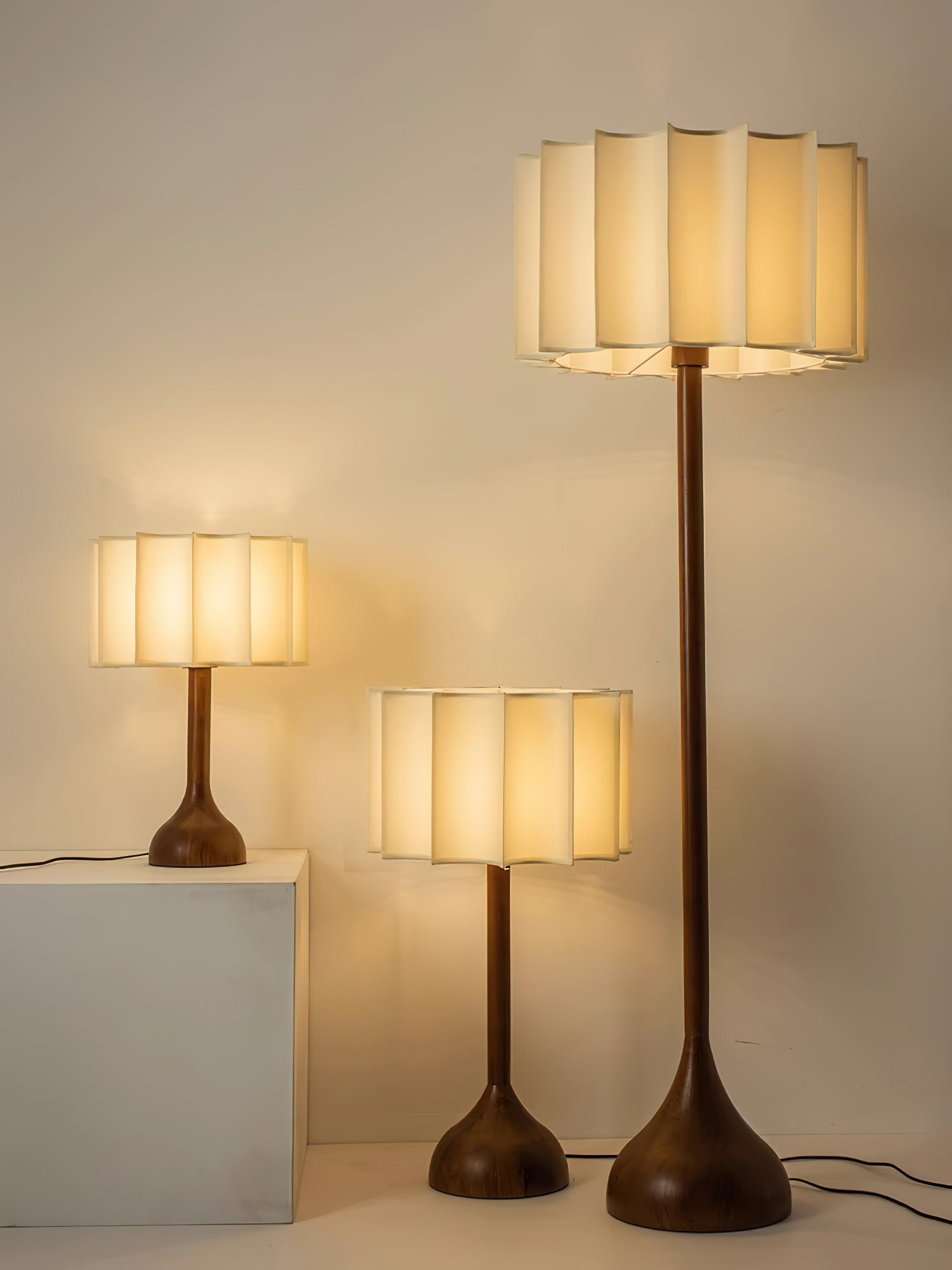 Hakka Table Lamp - Blowlighting