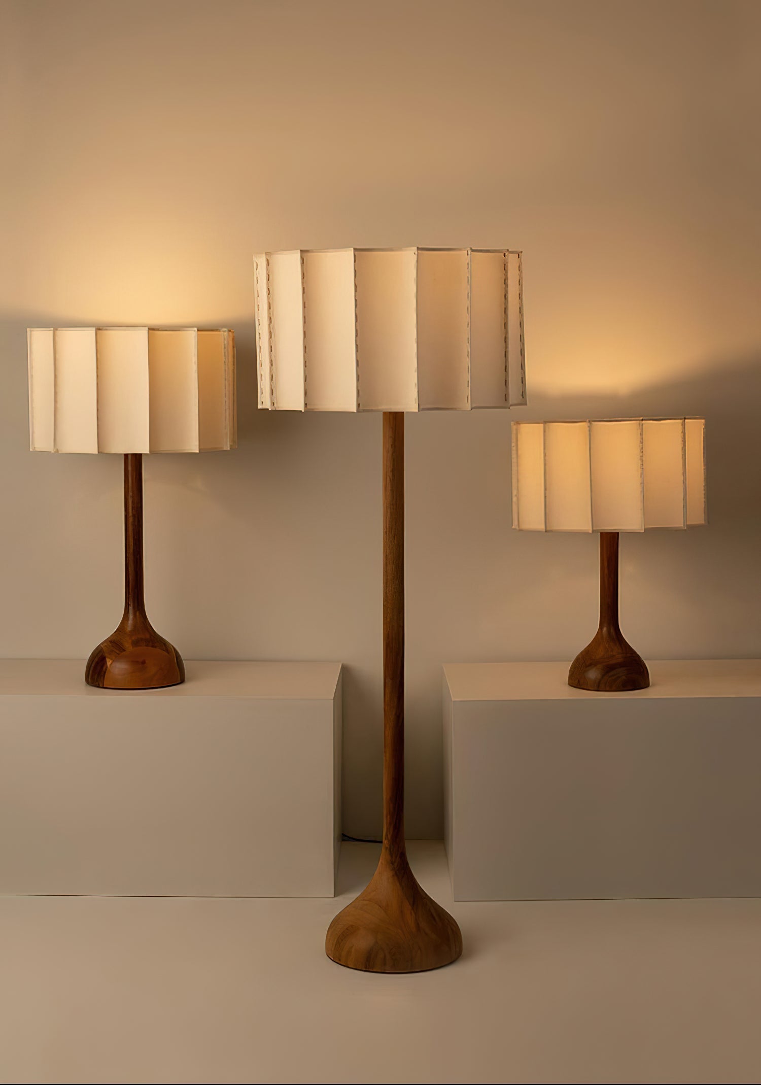 Hakka Table Lamp - Blowlighting