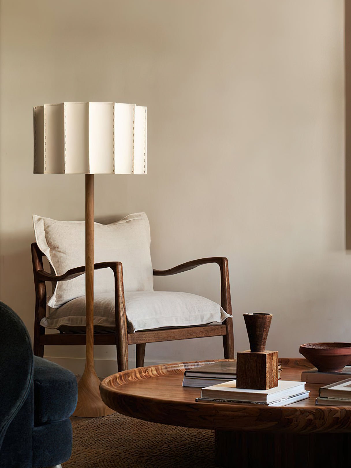 Hakka Floor Lamp - Blowlighting
