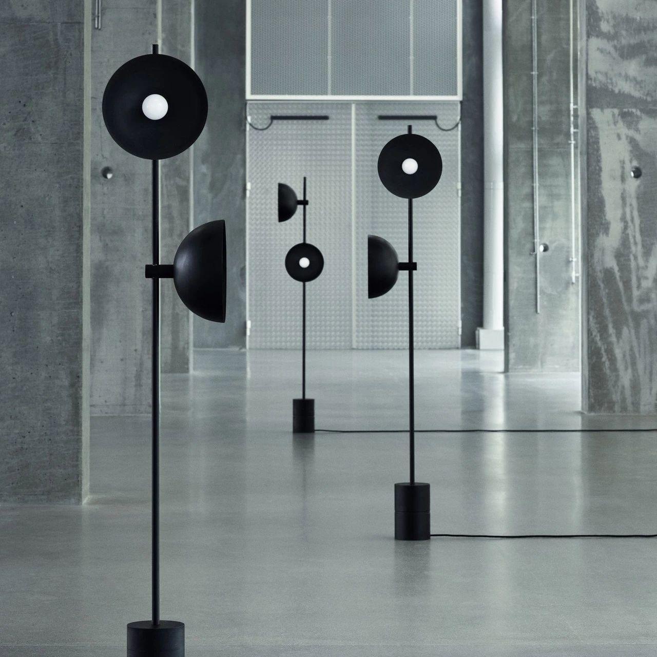 Studio Floor Lamp - Blowlighting