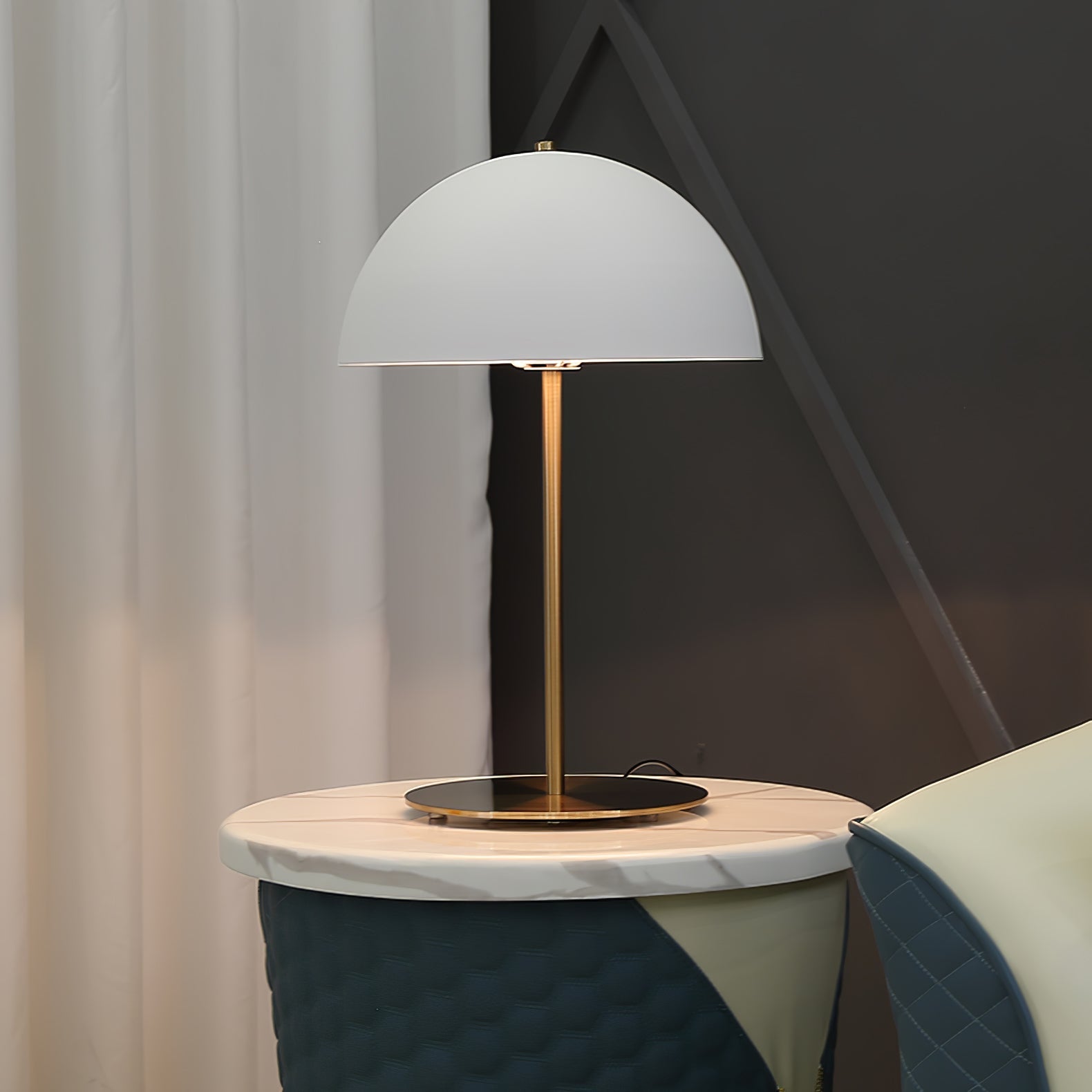 Hanna Table Lamp - Blowlighting