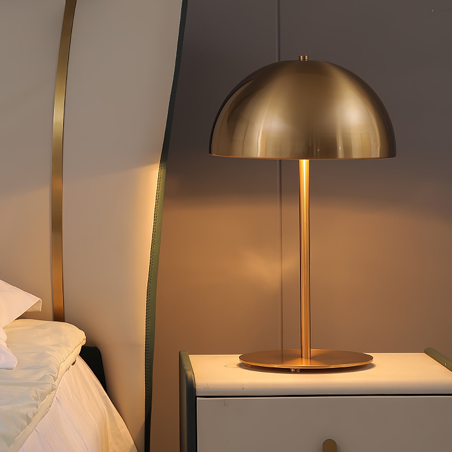 Hanna Table Lamp - Blowlighting