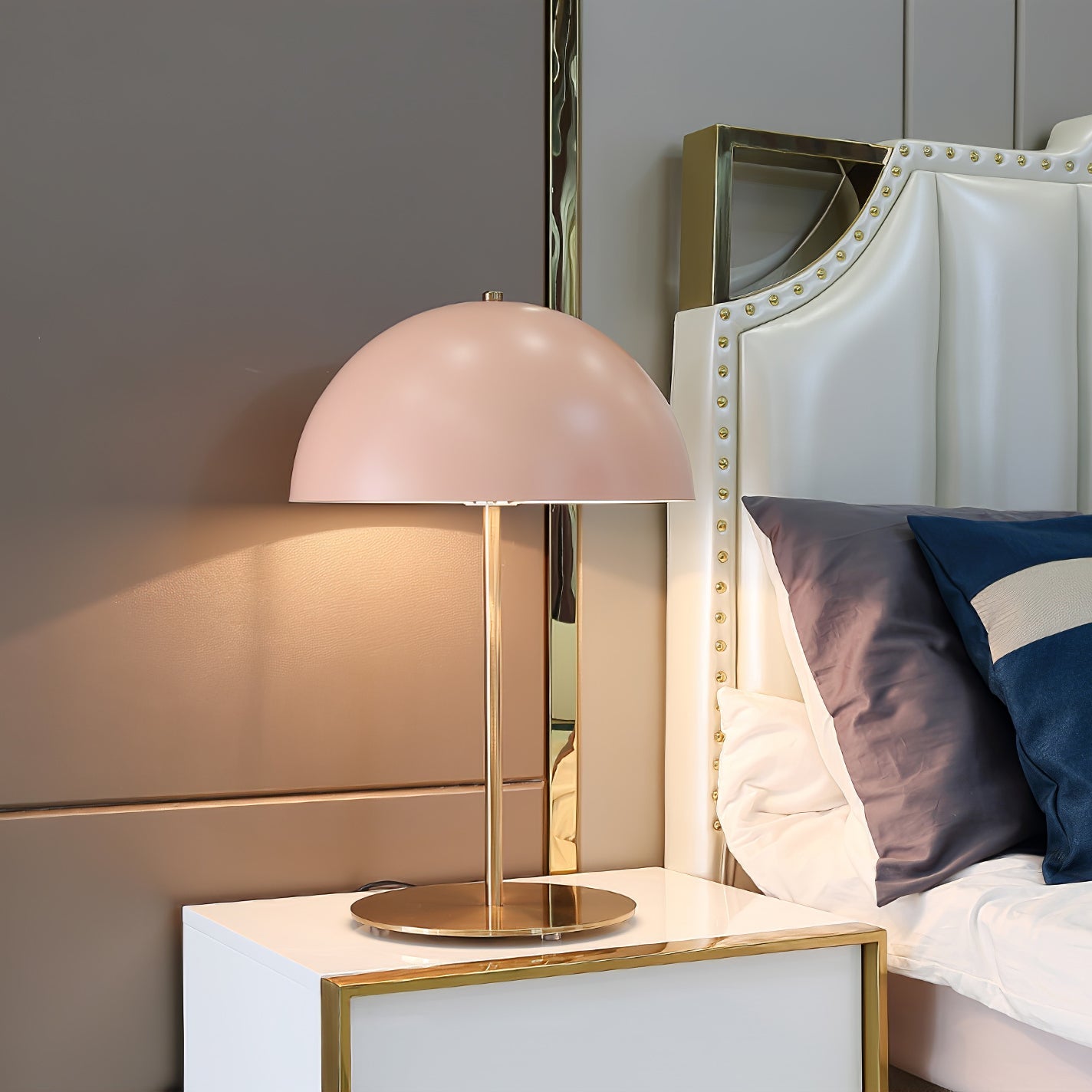 Hanna Table Lamp - Blowlighting
