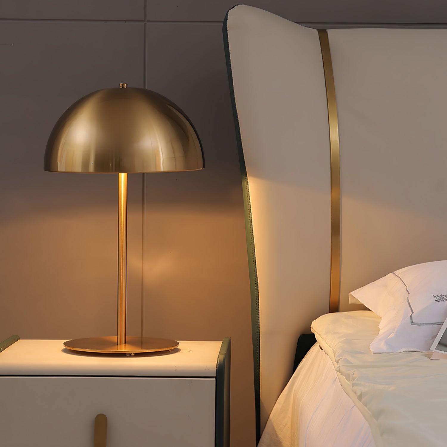 Hanna Table Lamp - Blowlighting