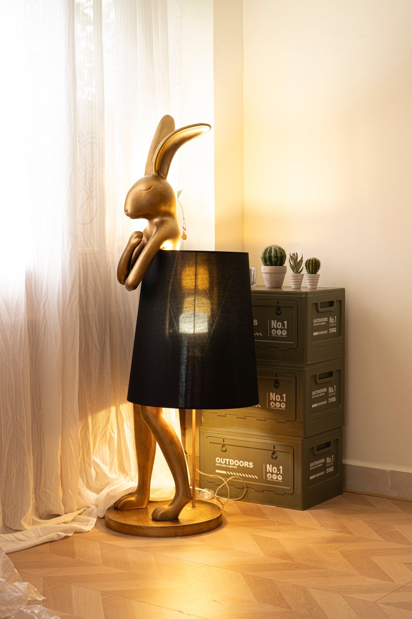 Hare Silhouette Table Lamp - Vakkerlight