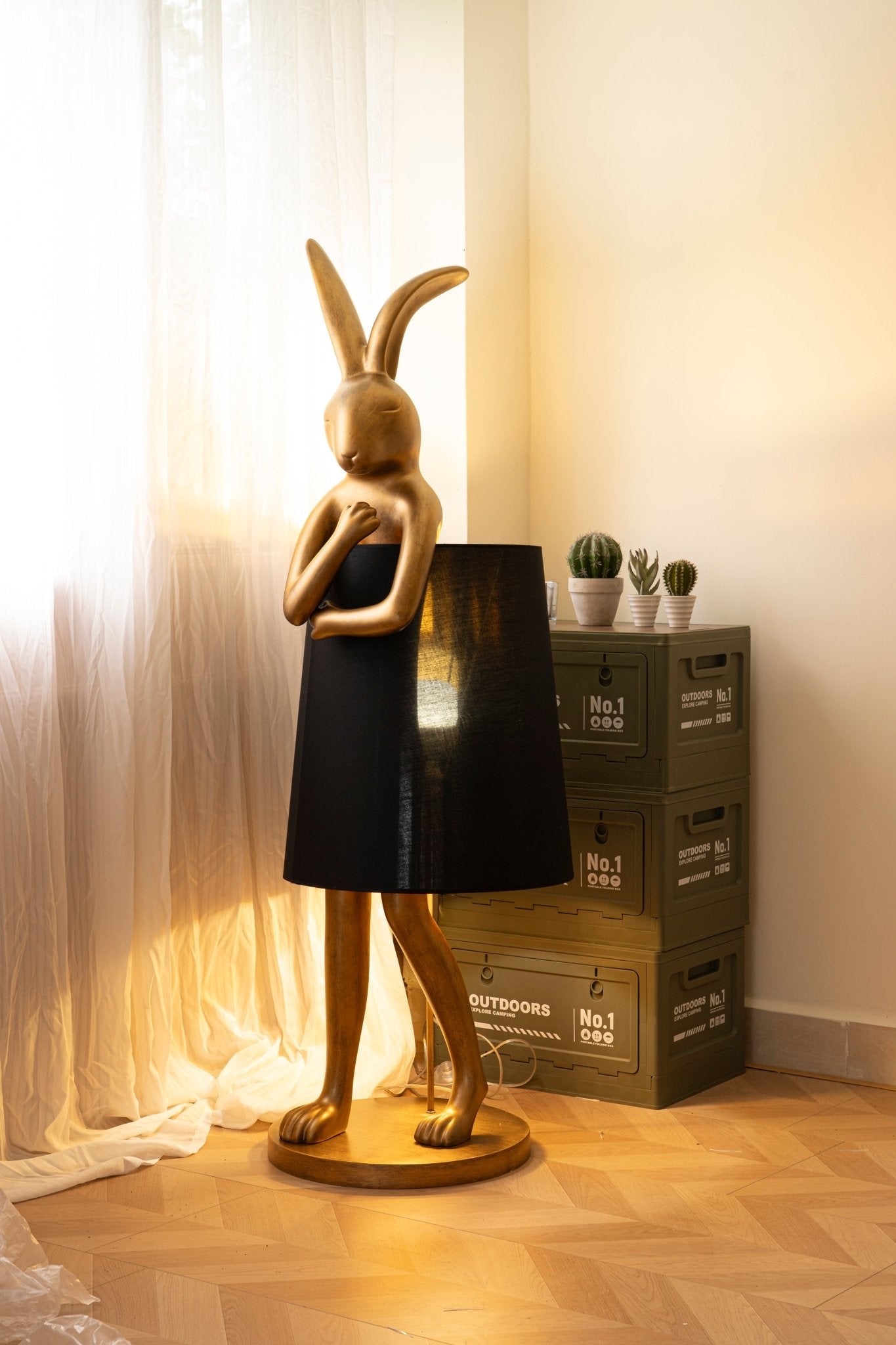 Hare Silhouette Table Lamp - Vakkerlight