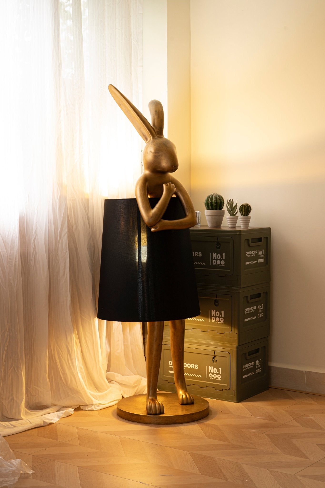 Hare Silhouette Table Lamp - Vakkerlight