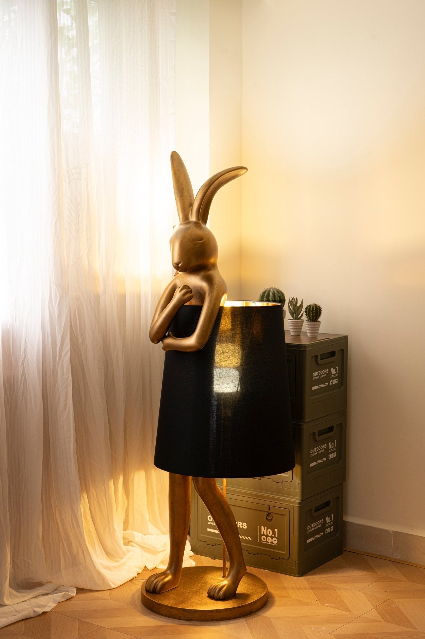 Hare Silhouette Table Lamp - Vakkerlight