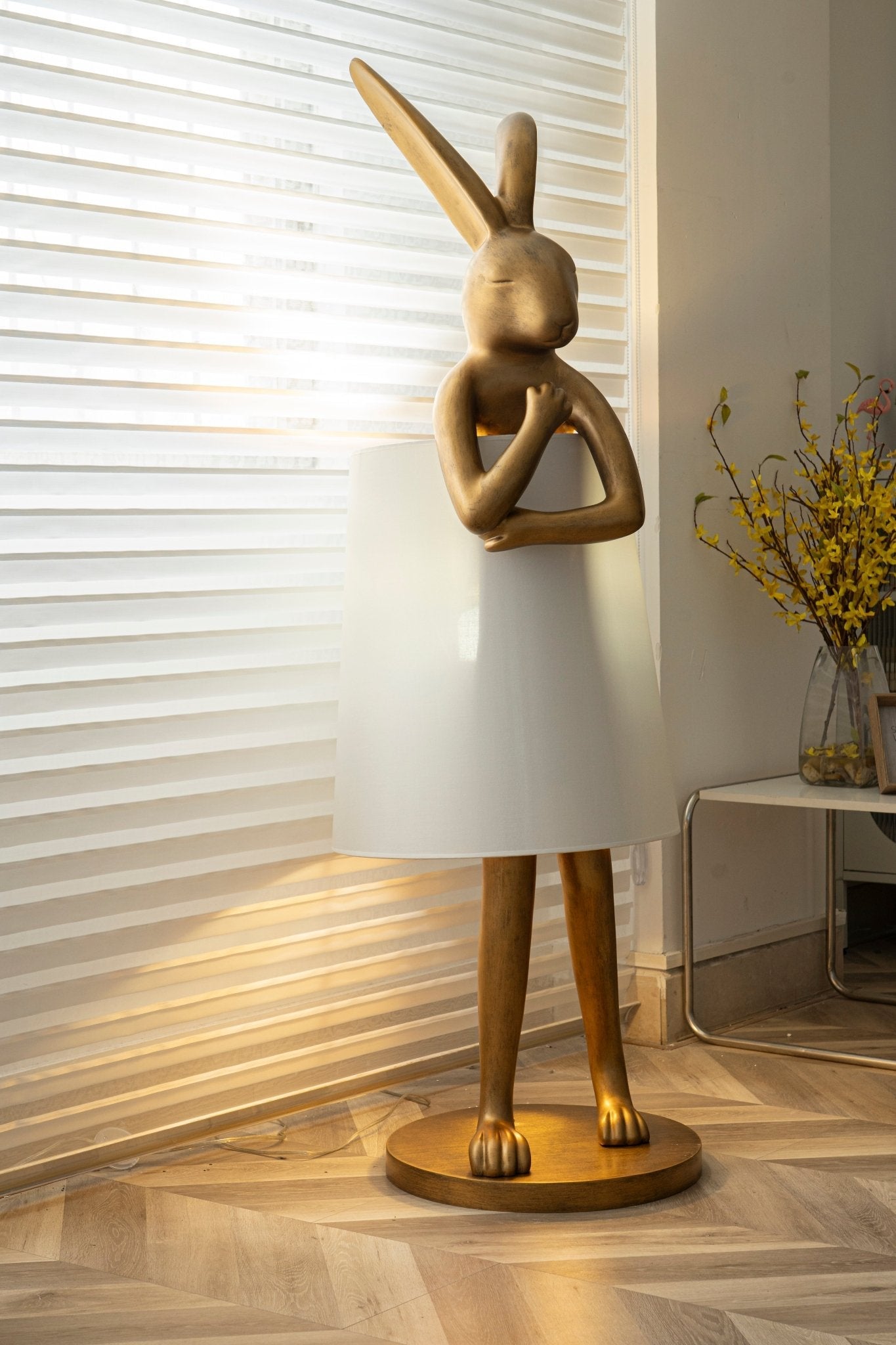 Hare Silhouette Table Lamp - Vakkerlight