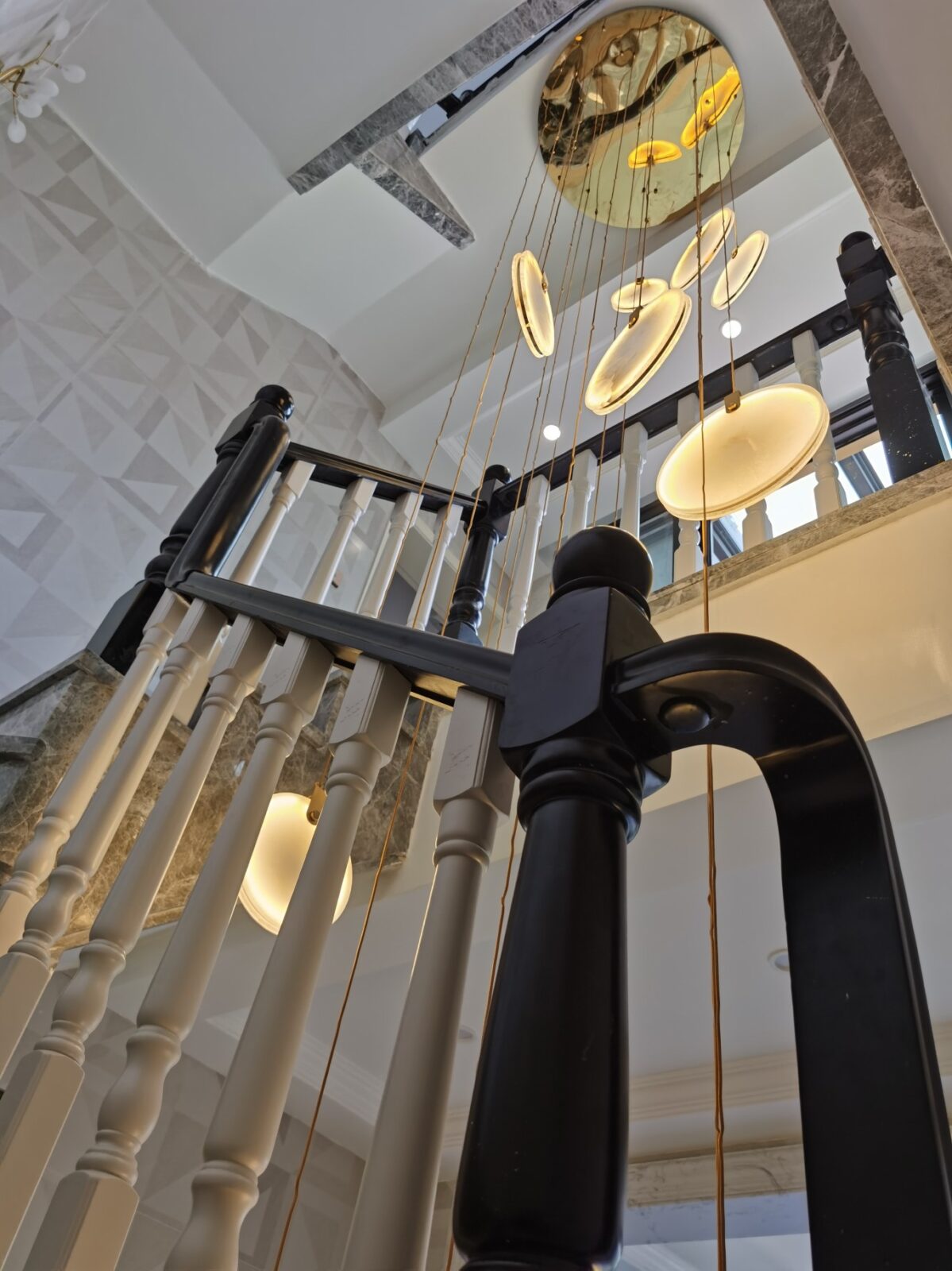 Codoros Alabaster Pendant Light - Blowlighting
