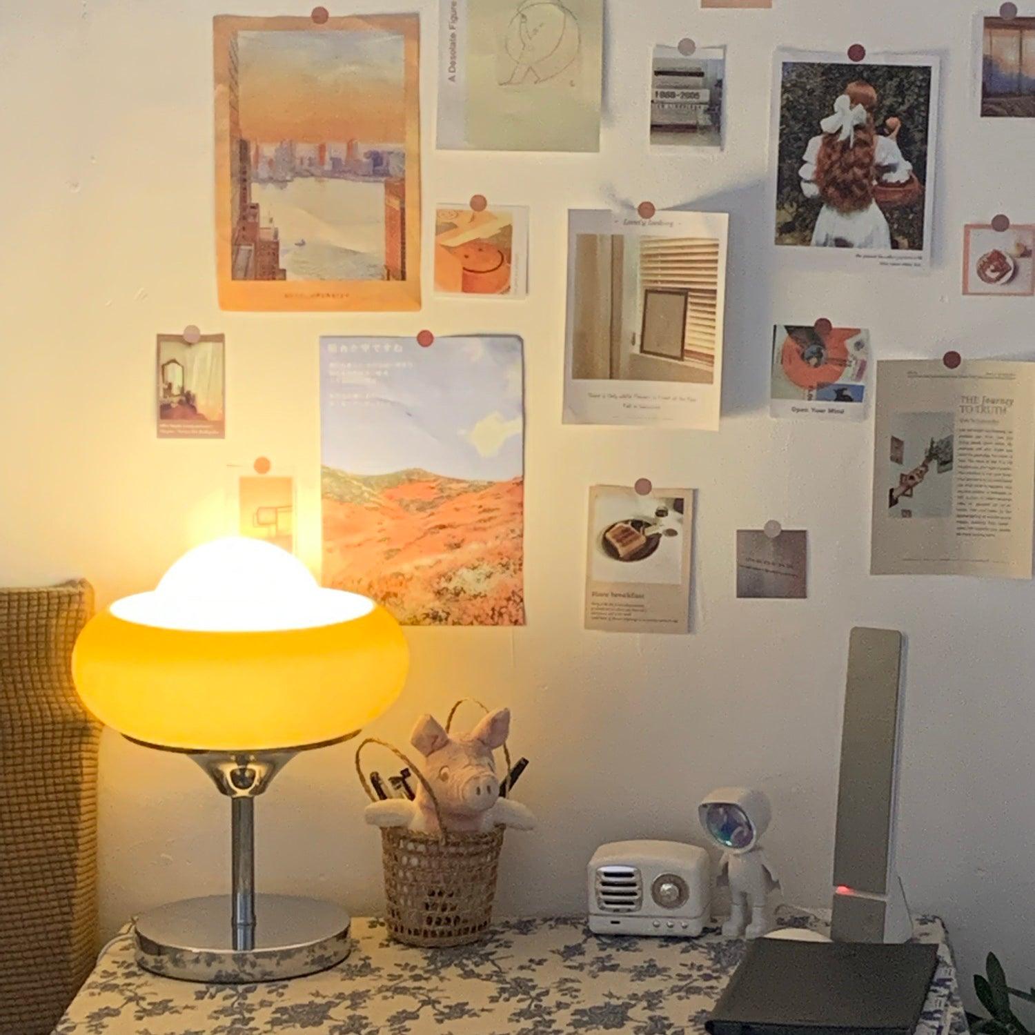 Harvey Table Lamp - Blowlighting