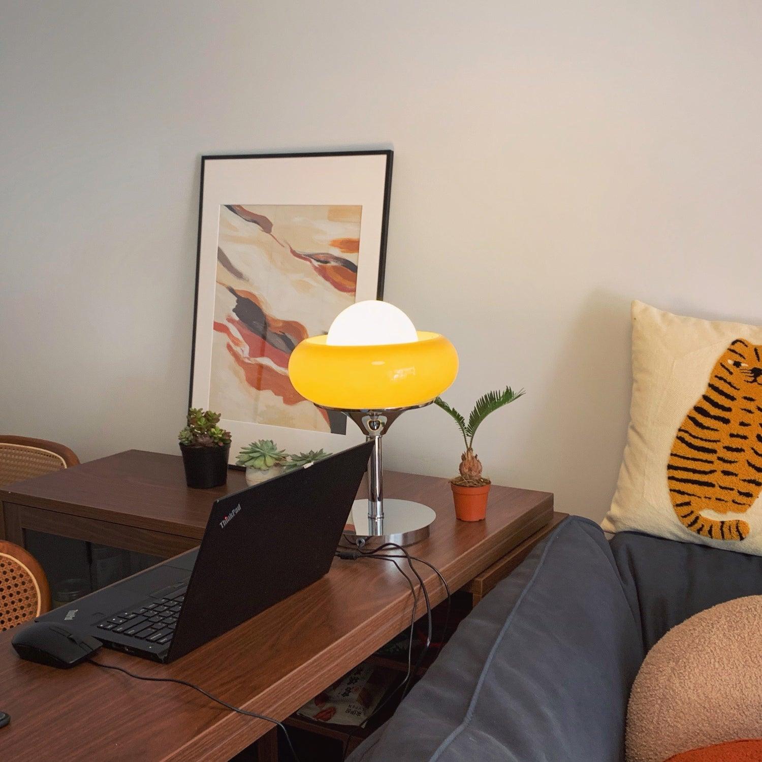 Harvey Table Lamp - Blowlighting