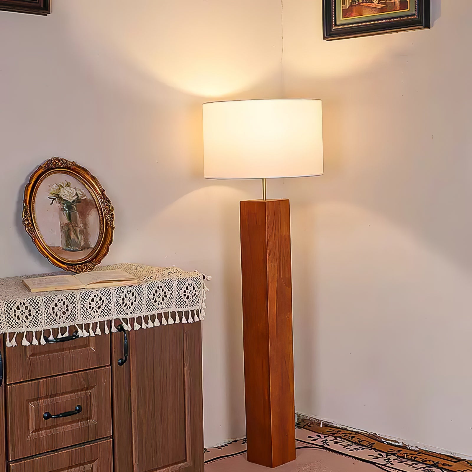 Hearthwood Tower Floor Lamp - Blowlighting