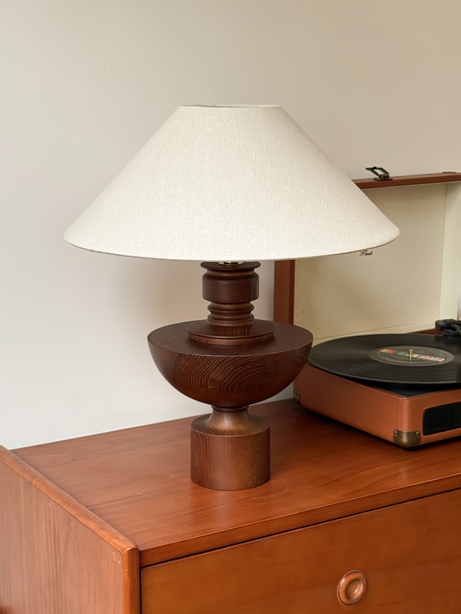 Helios Vase Table Lamp - Blowlighting