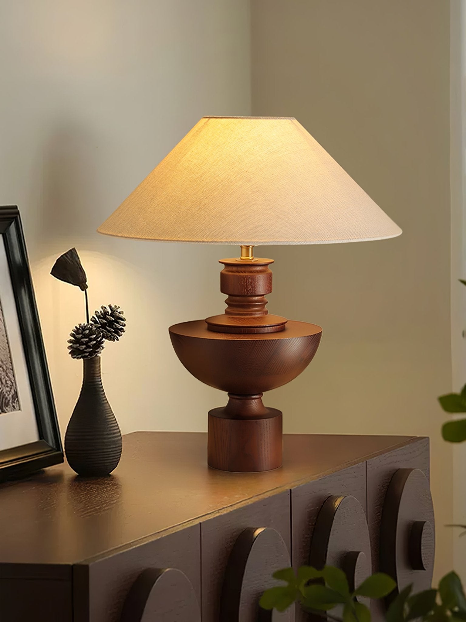 Helios Vase Table Lamp - Blowlighting