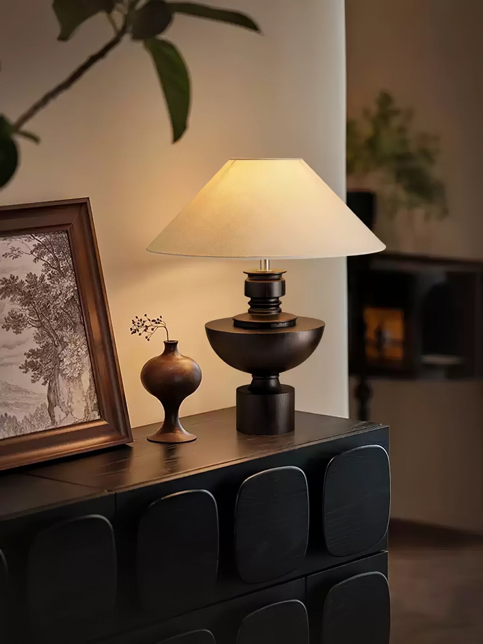 Helios Vase Table Lamp - Blowlighting