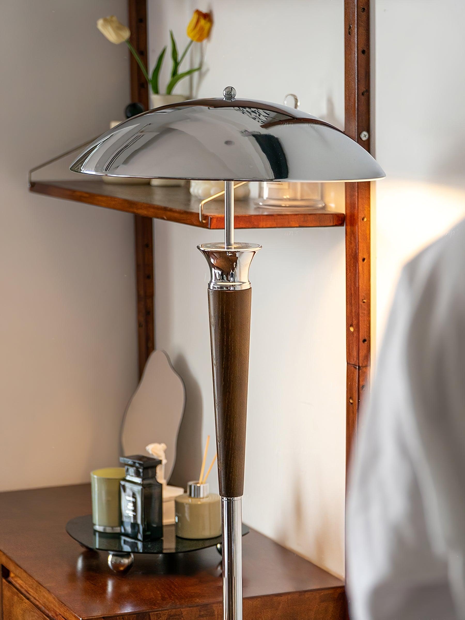 Helmet Floor Lamp - Blowlighting
