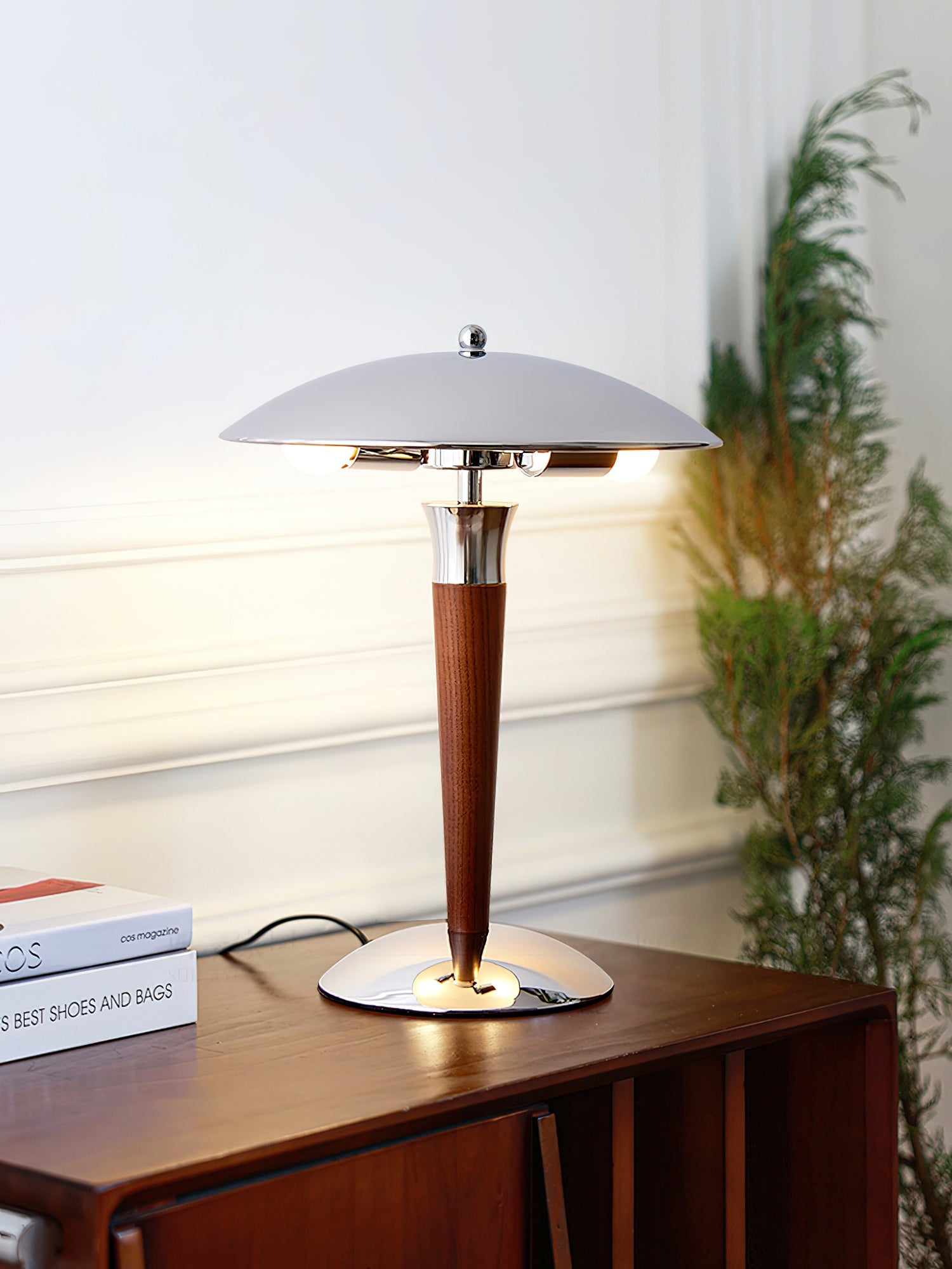 Helmet Table Lamp - Blowlighting