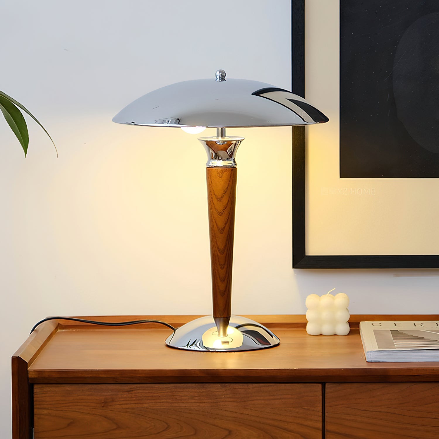 Helmet Table Lamp - Blowlighting