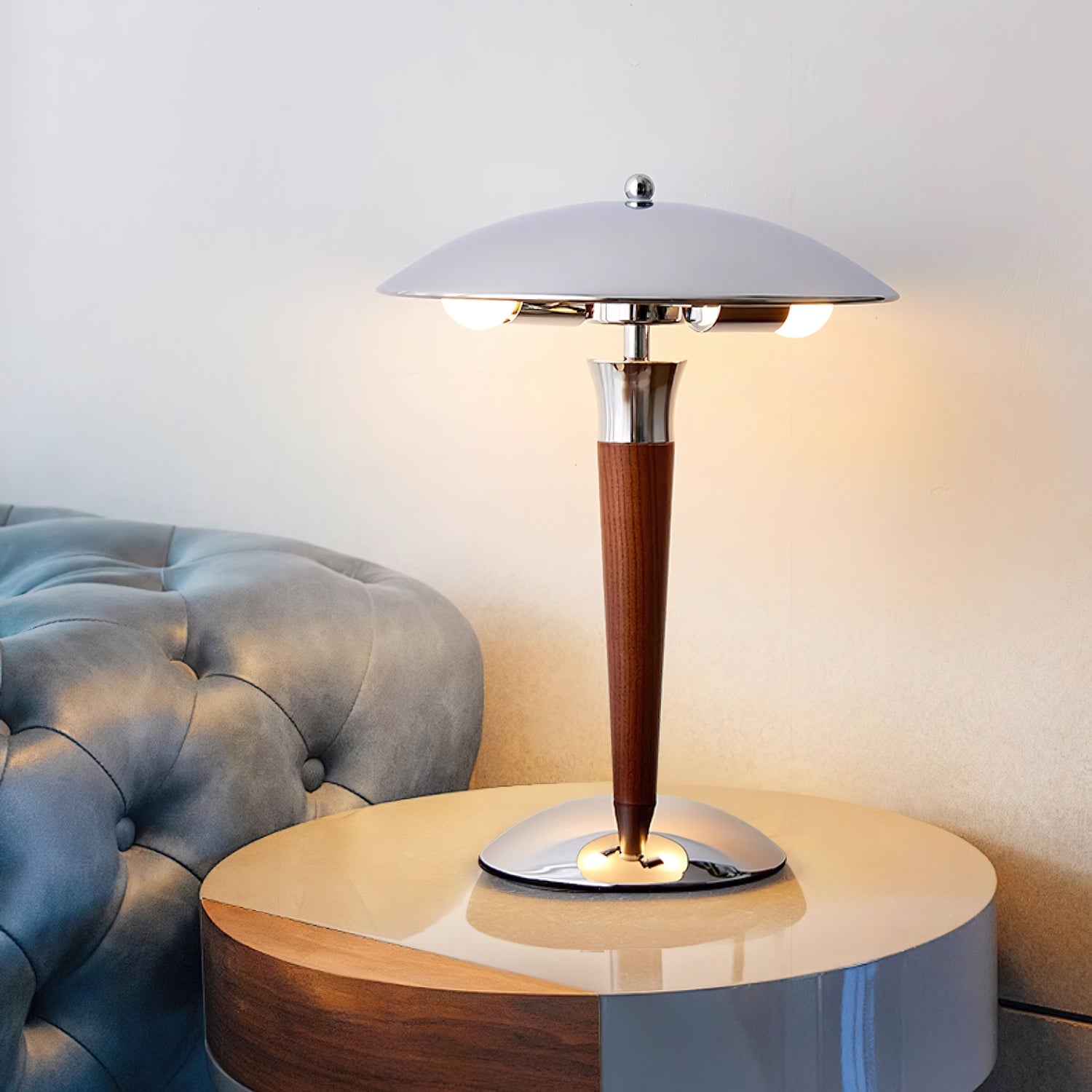 Helmet Table Lamp - Blowlighting