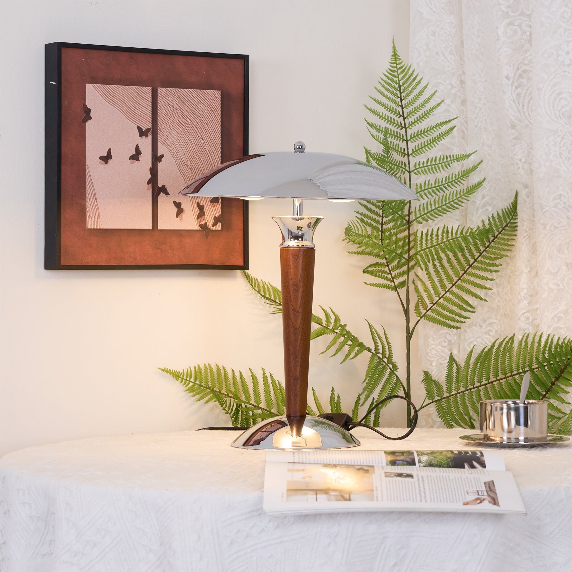 Helmet Table Lamp - Blowlighting