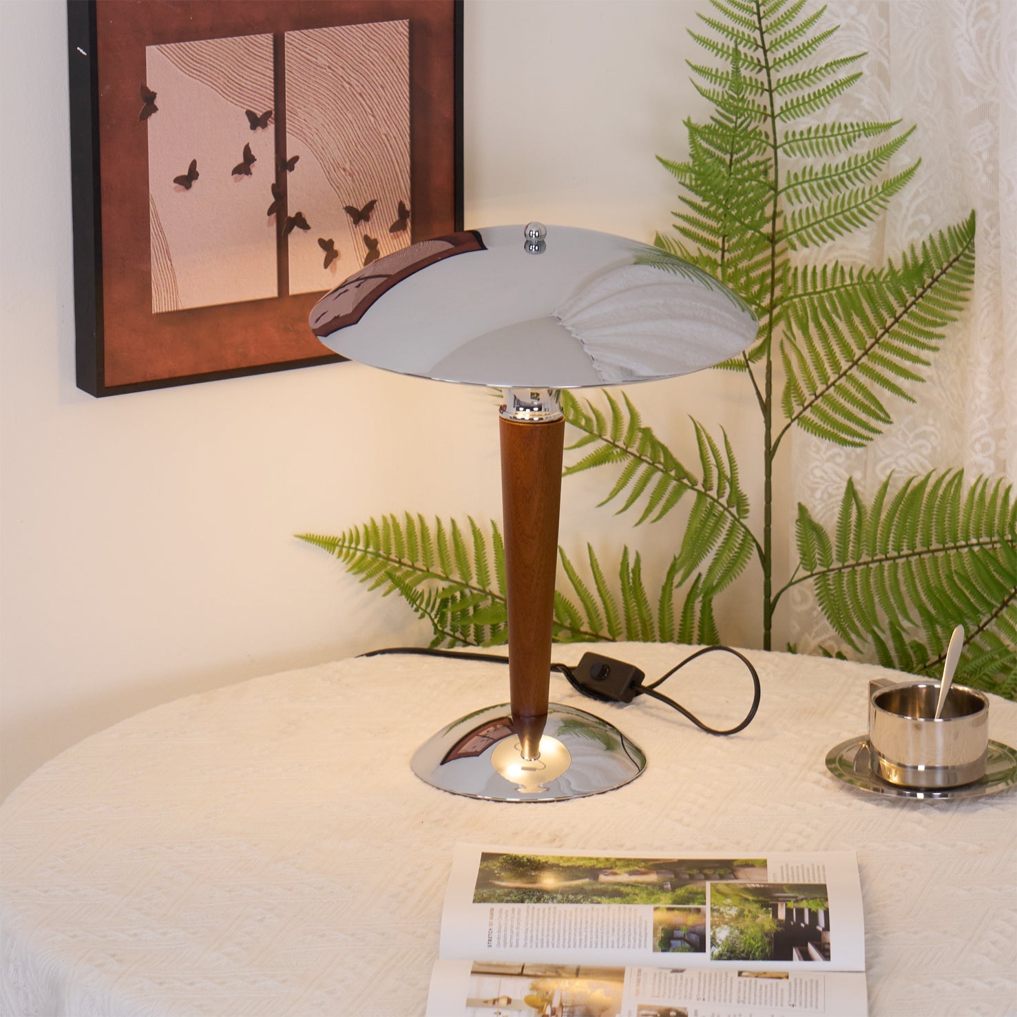 Helmet Table Lamp - Blowlighting