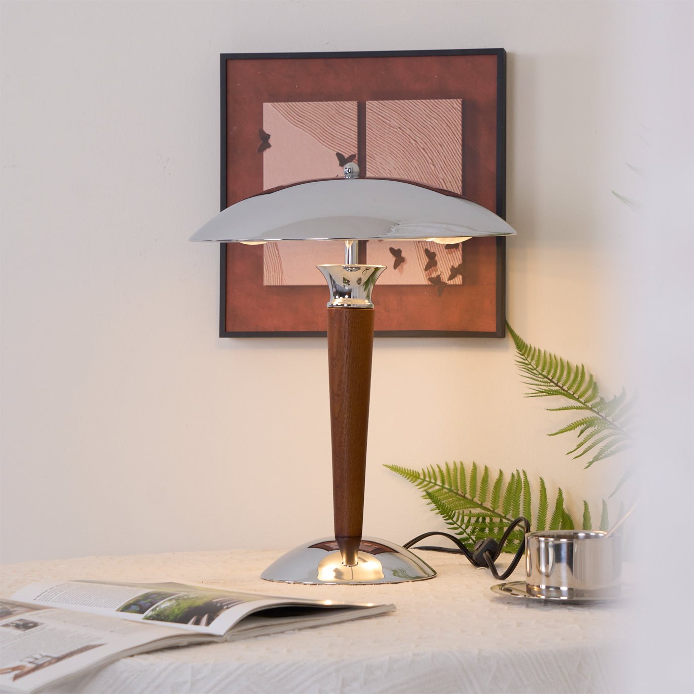 Helmet Table Lamp - Blowlighting