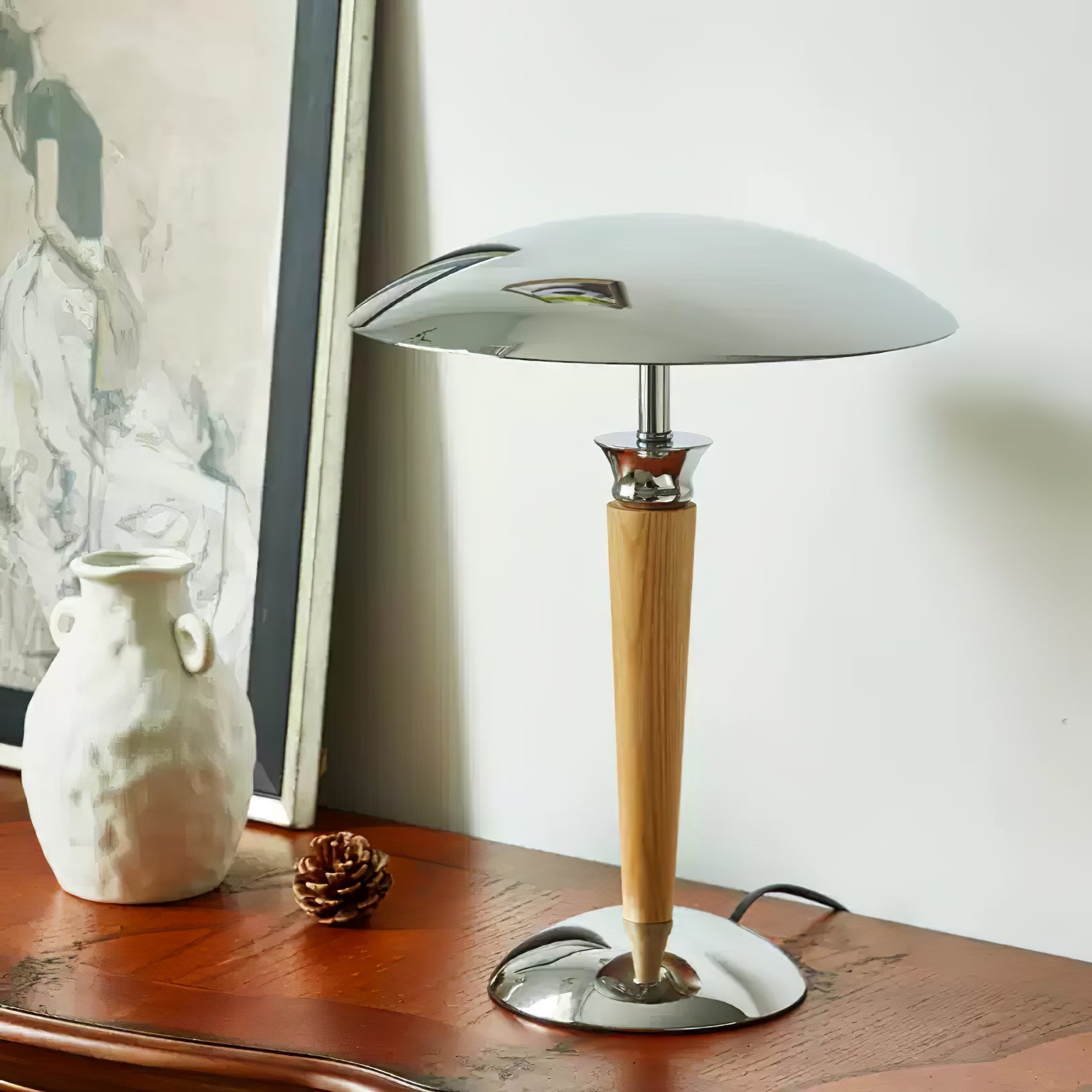 Helmet Table Lamp - Blowlighting