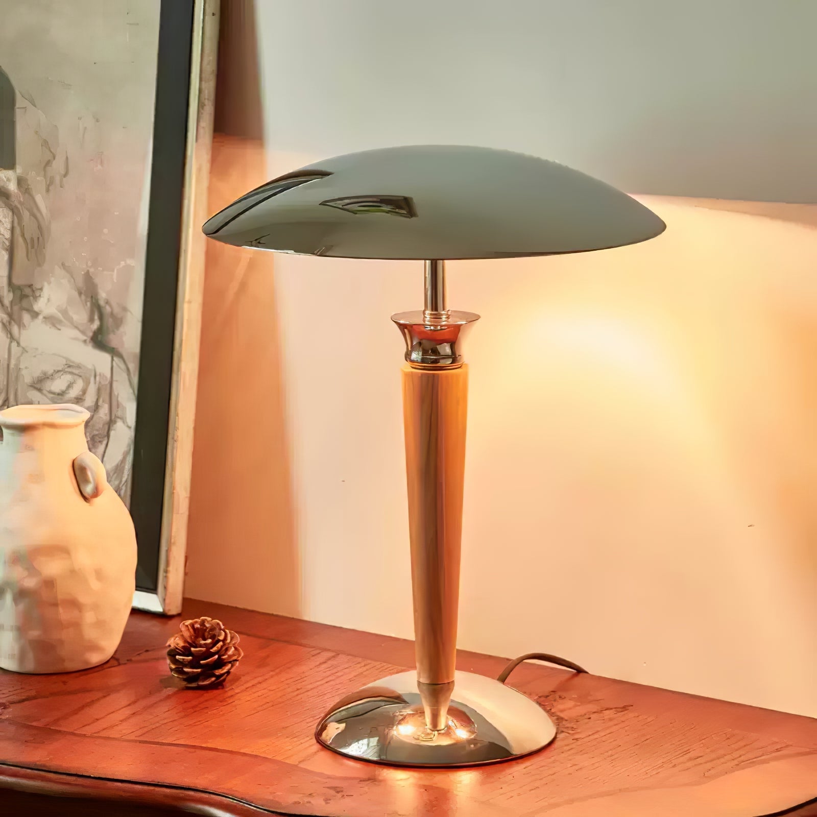 Helmet Table Lamp - Blowlighting