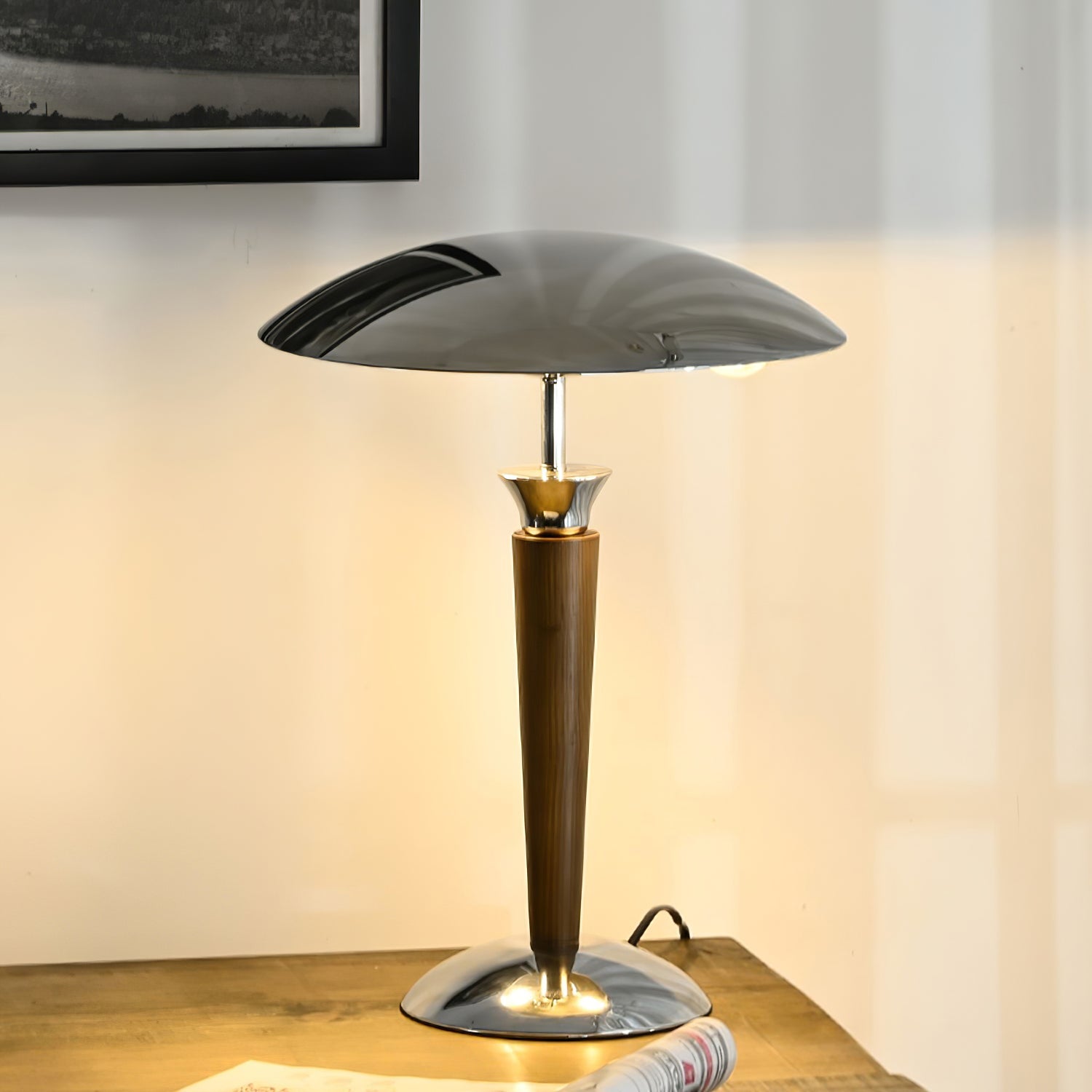 Helmet Table Lamp - Blowlighting