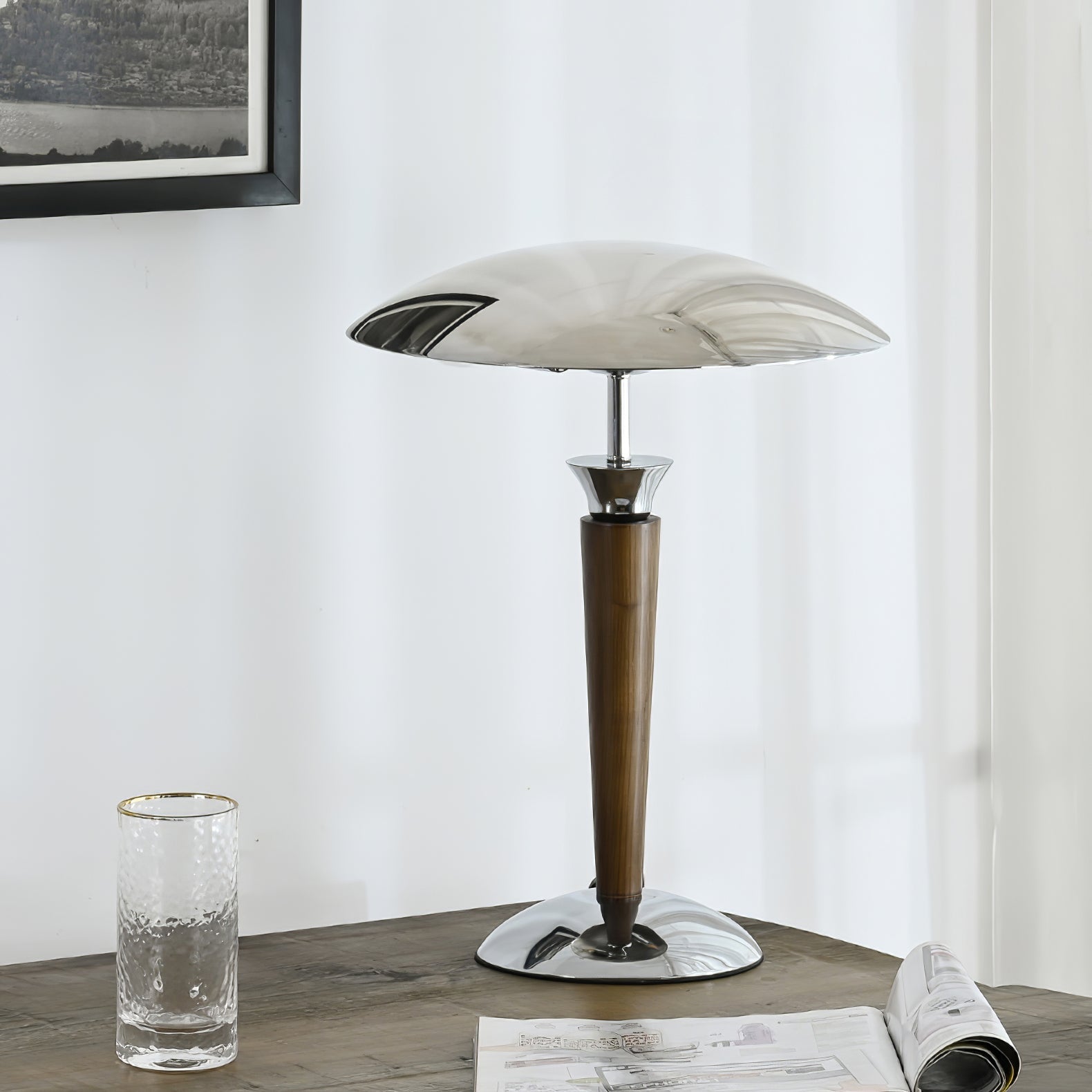Helmet Table Lamp - Blowlighting