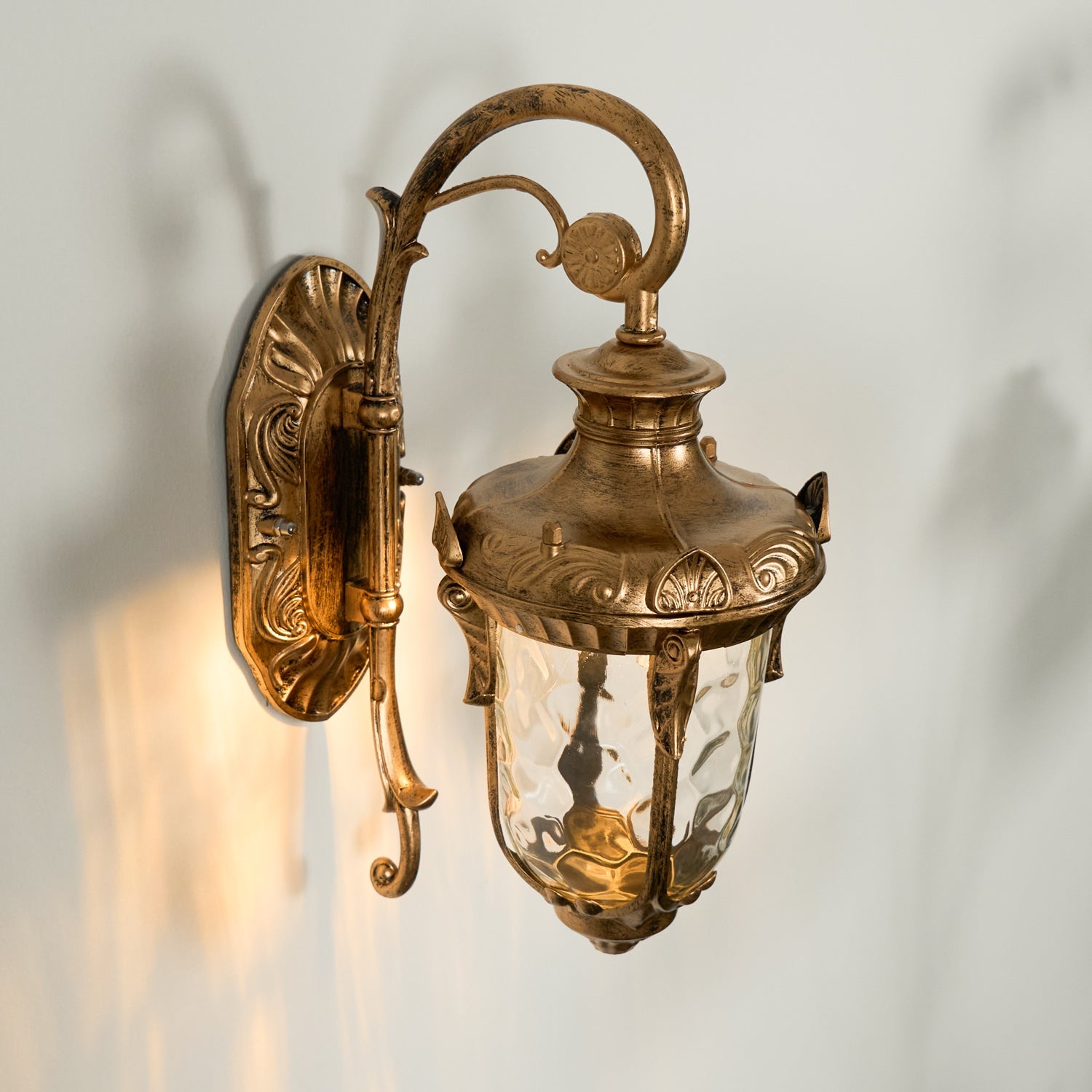 Heritage Outdoor Wall Lamp - Blowlighting