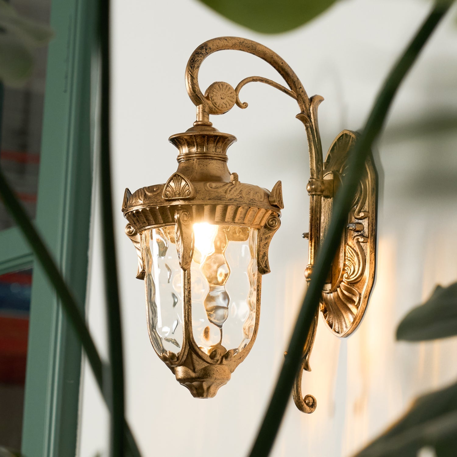 Heritage Outdoor Wall Lamp - Blowlighting