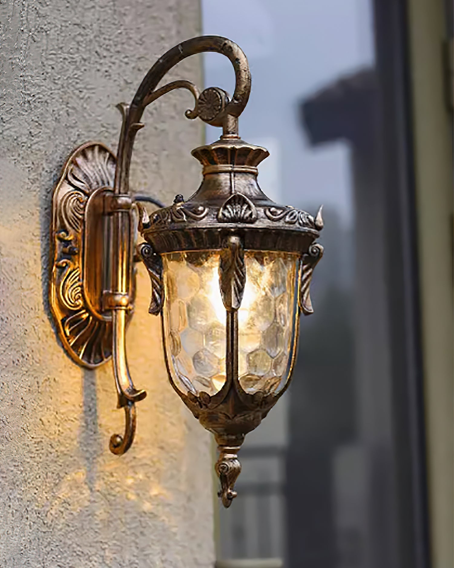 Heritage Outdoor Wall Lamp - Blowlighting