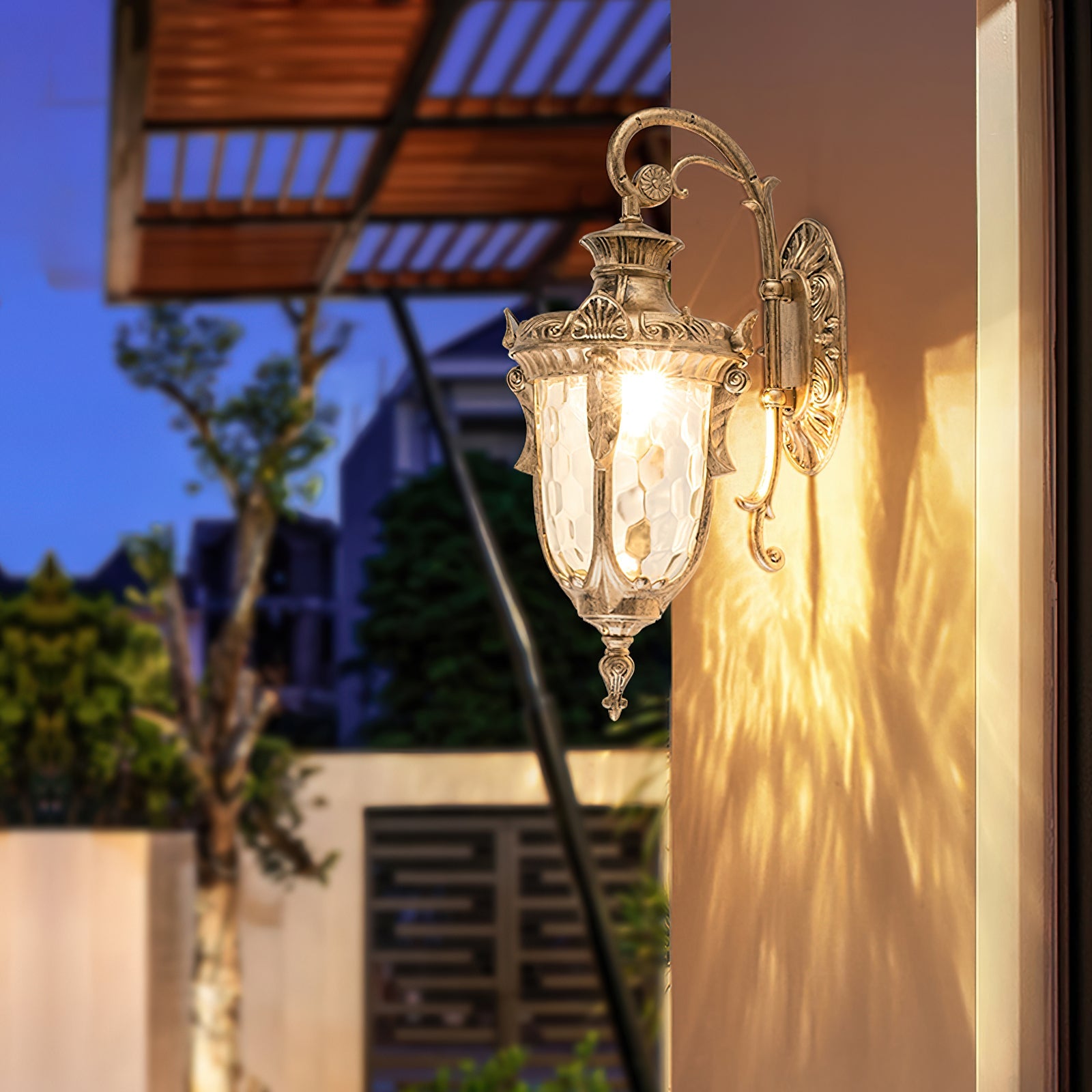 Heritage Outdoor Wall Lamp - Blowlighting