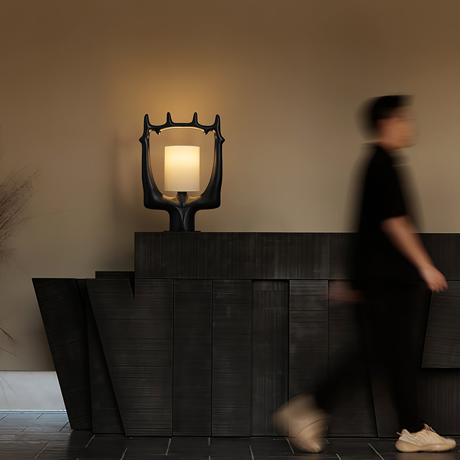 Antler Ring Table Lamp - Blowlighting