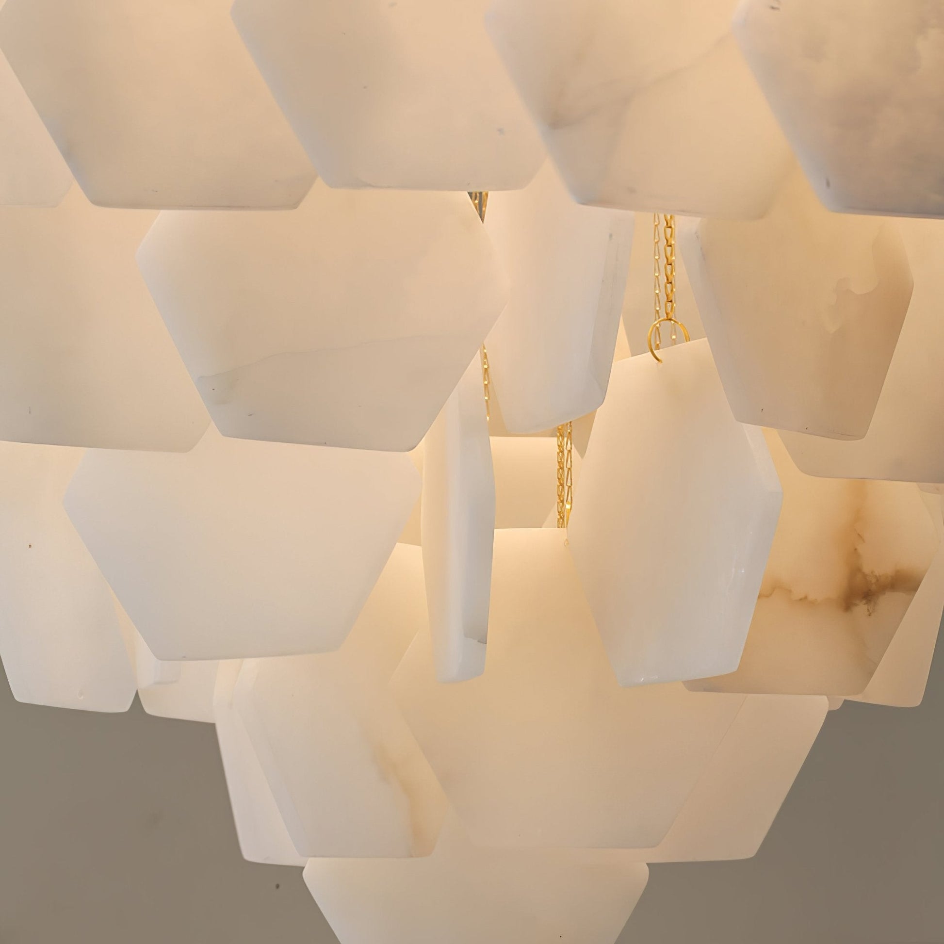 Aurelia Luxury Alabaster Chandelier - Blowlighting