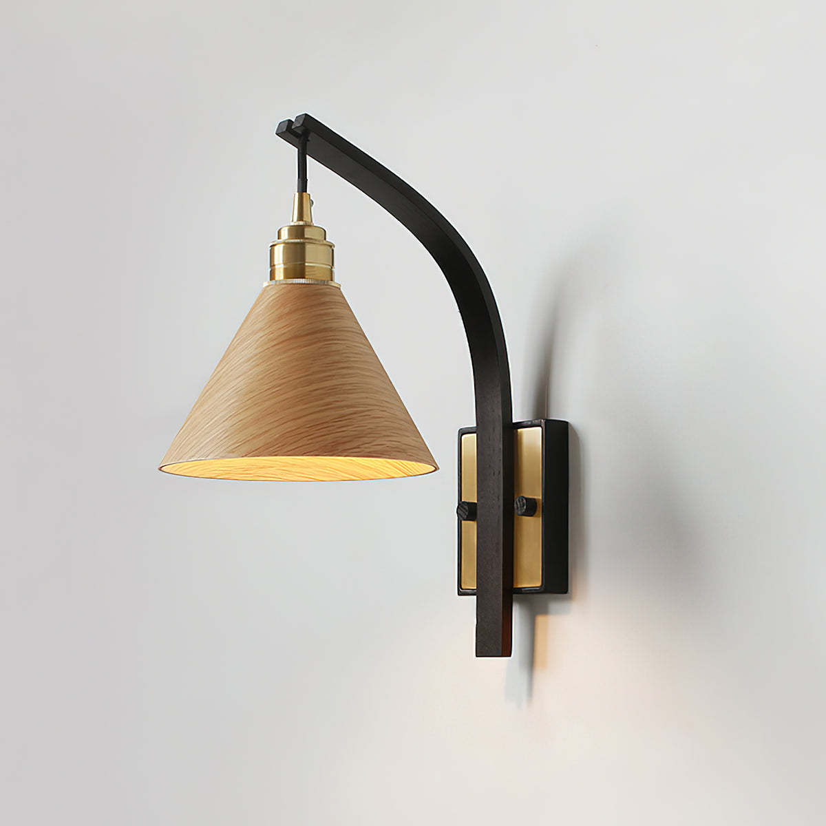 Arcadia Modern Wood Wall Lamp