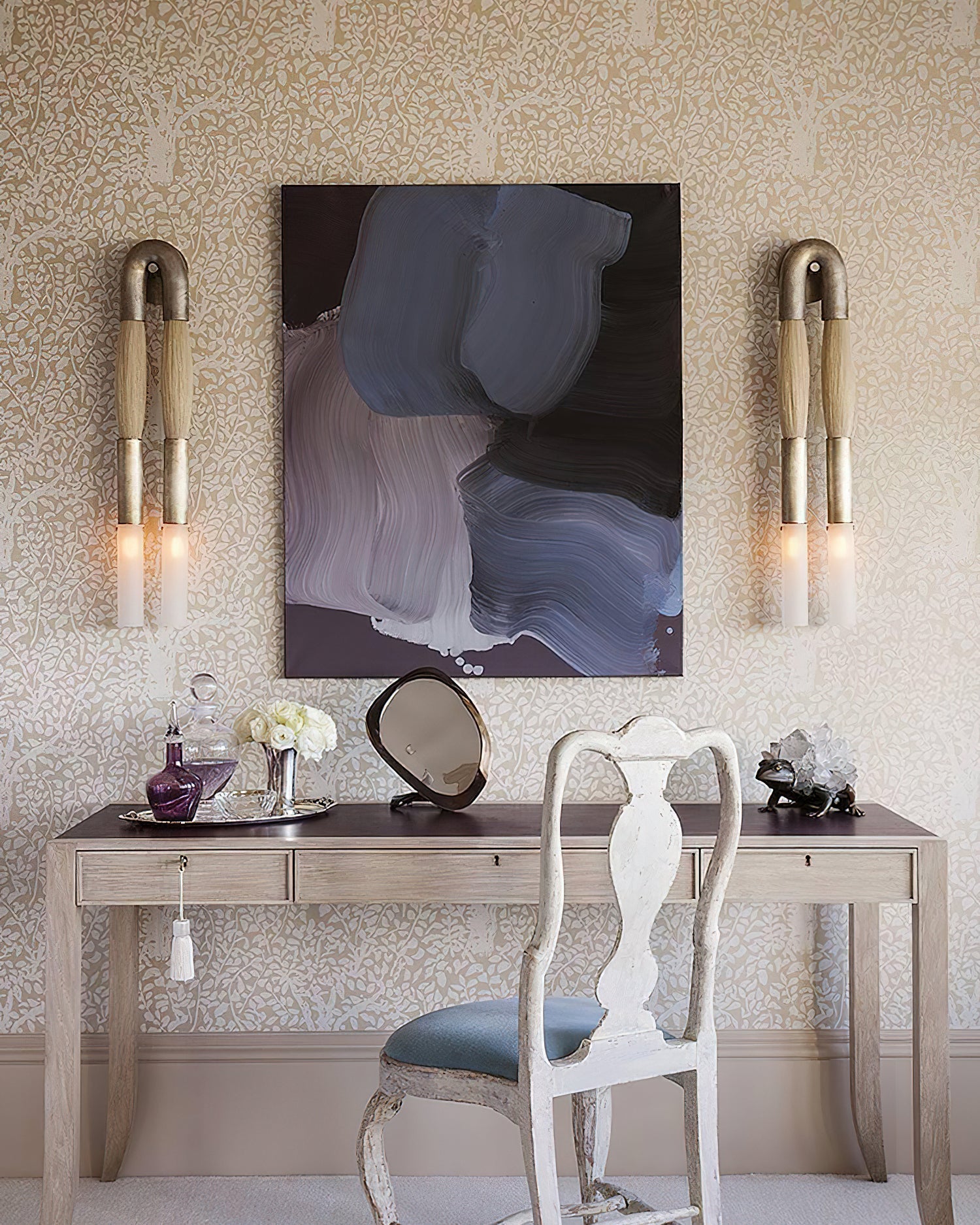 Horsehair Wall Lamp - Blowlighting