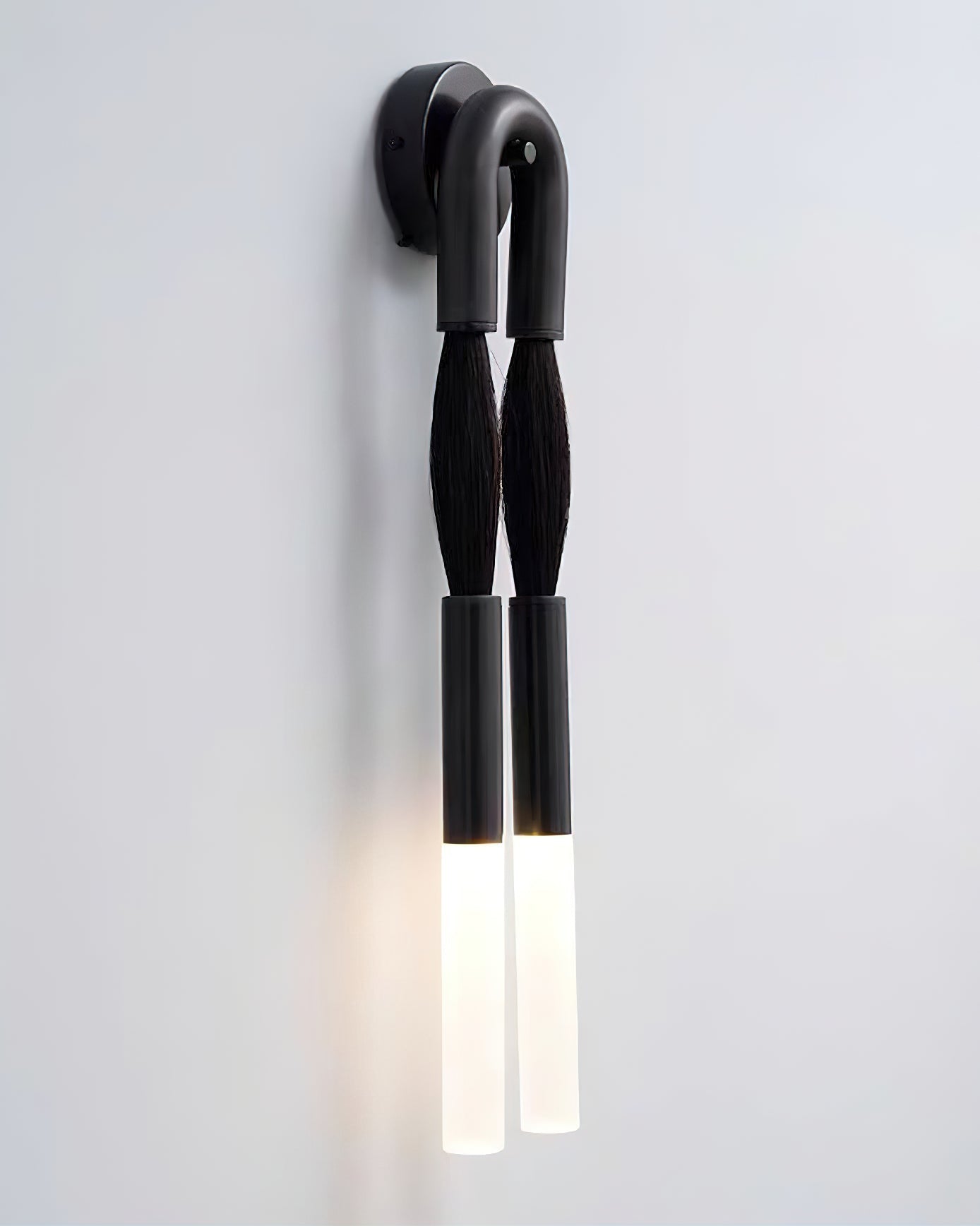 Horsehair Wall Lamp - Blowlighting