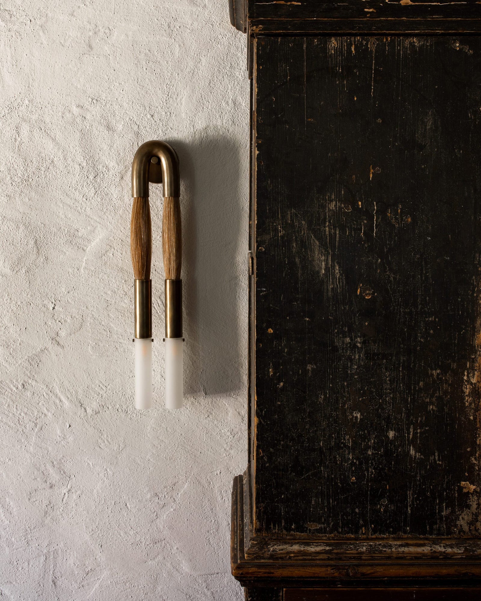 Horsehair Wall Lamp - Blowlighting
