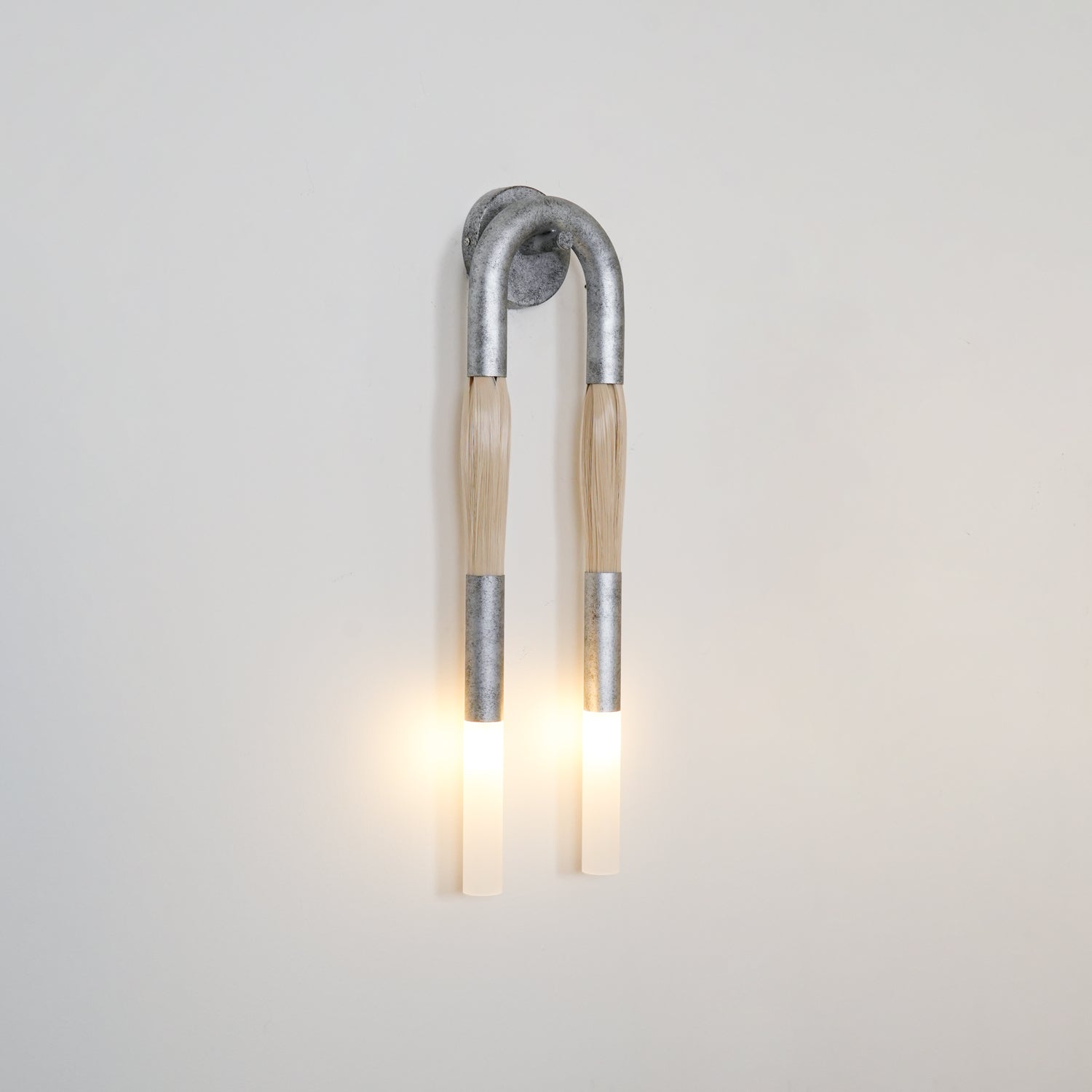 Horsehair Wall Lamp - Blowlighting