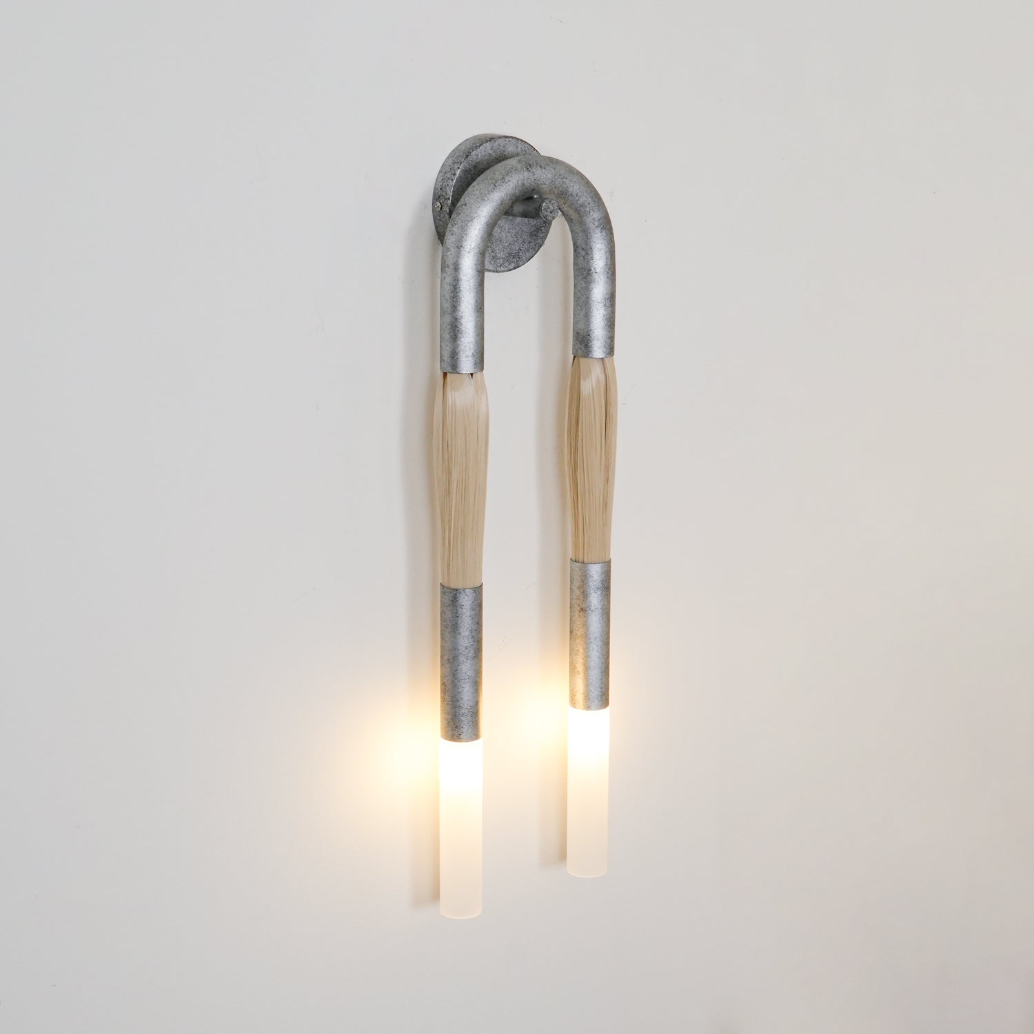 Horsehair Wall Lamp - Blowlighting