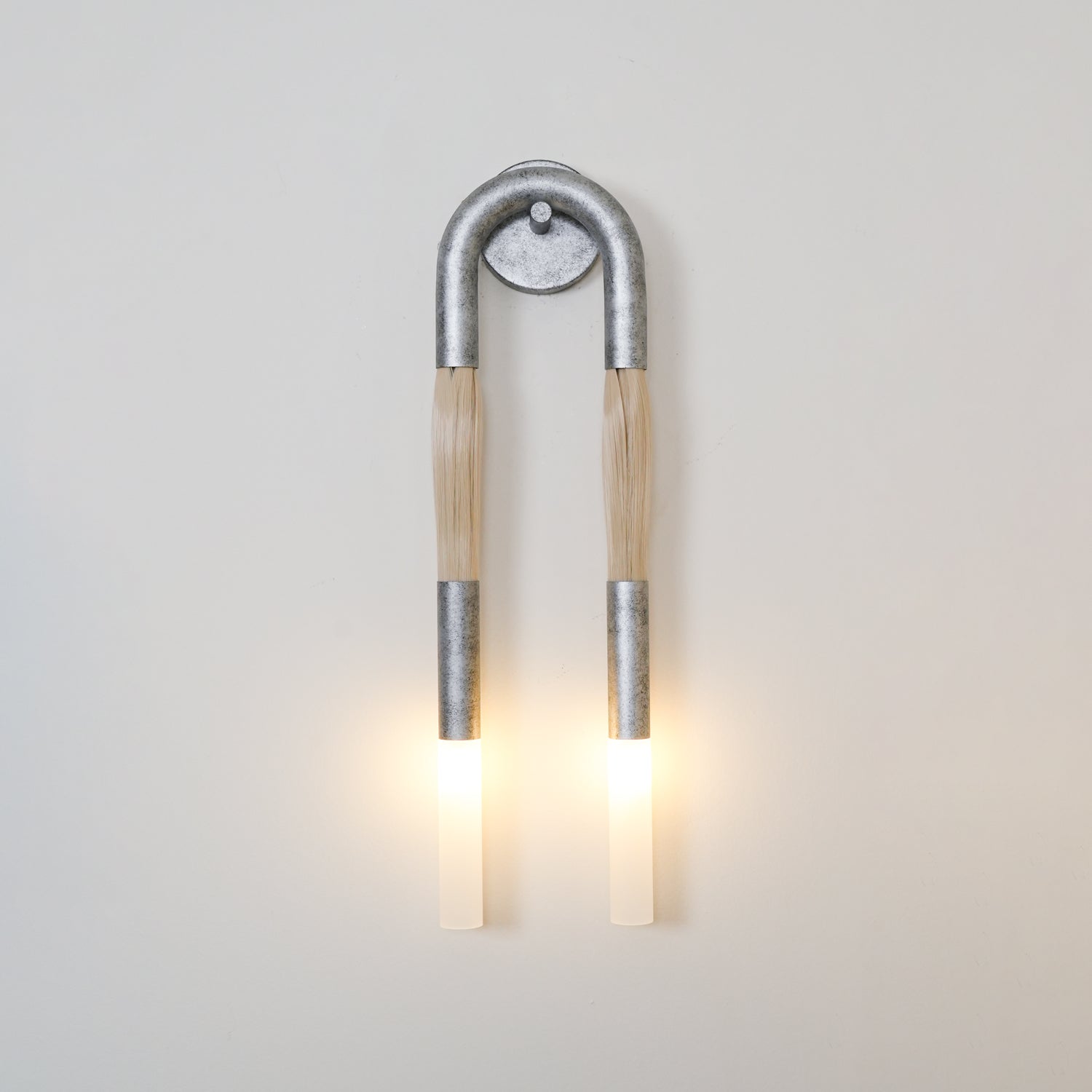 Horsehair Wall Lamp - Blowlighting