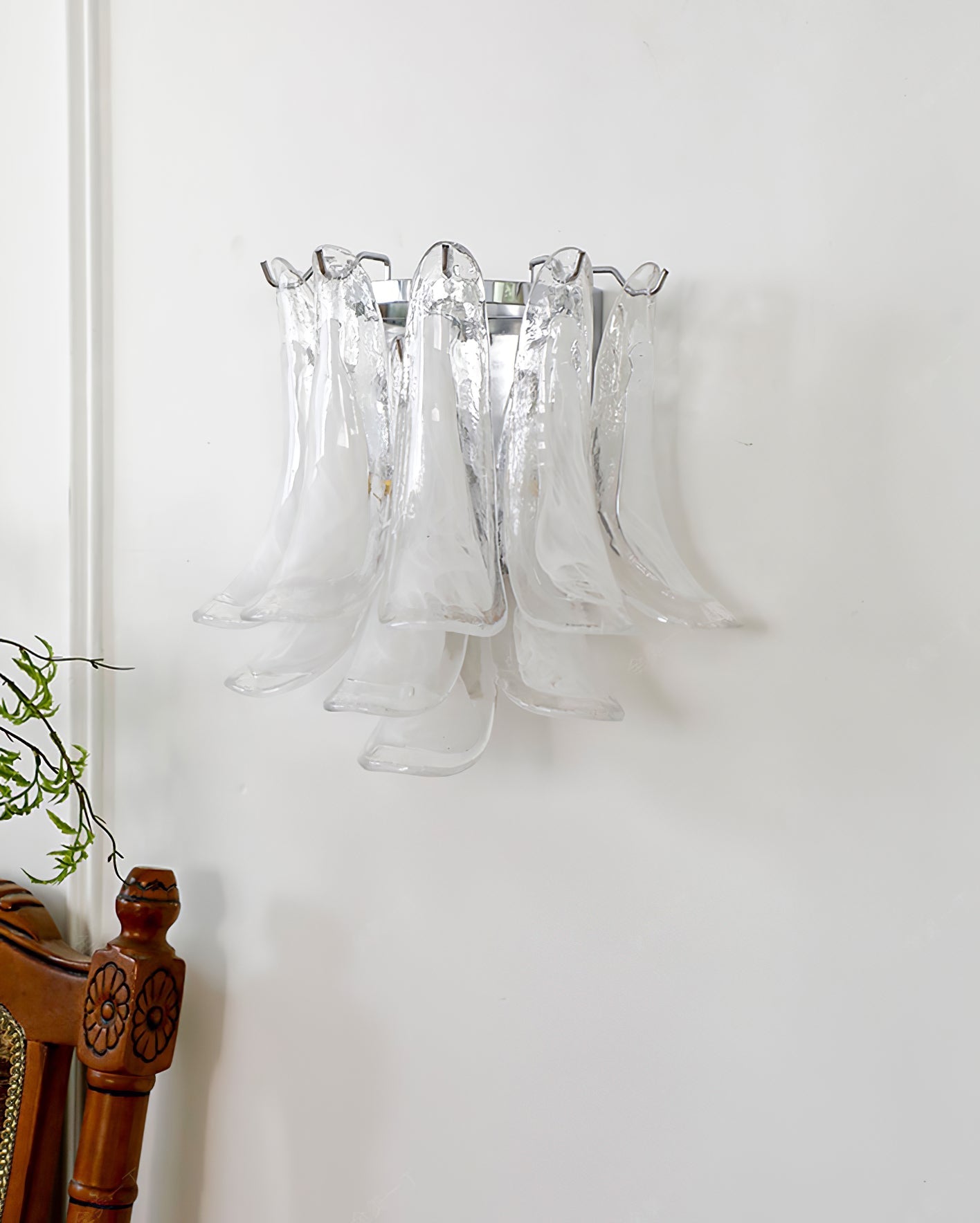 Aurora Wall Lamp Petal Glass Horseshoe Shaped Minimalist - Blowlighting