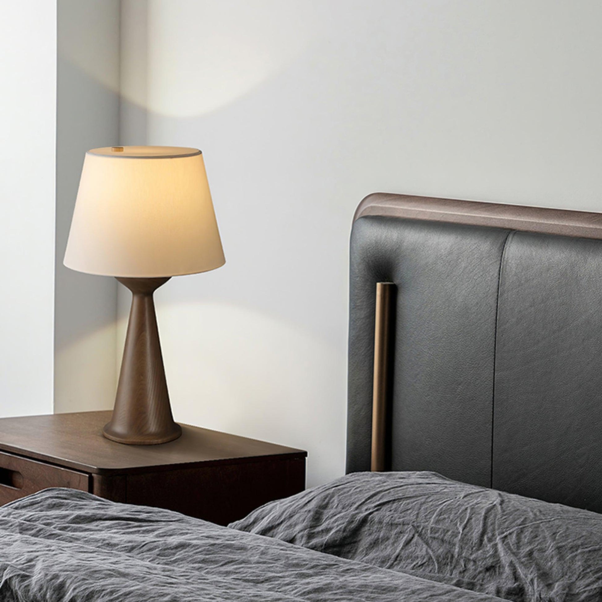 Tempo Vintage Wood Table Lamp - Blowlighting