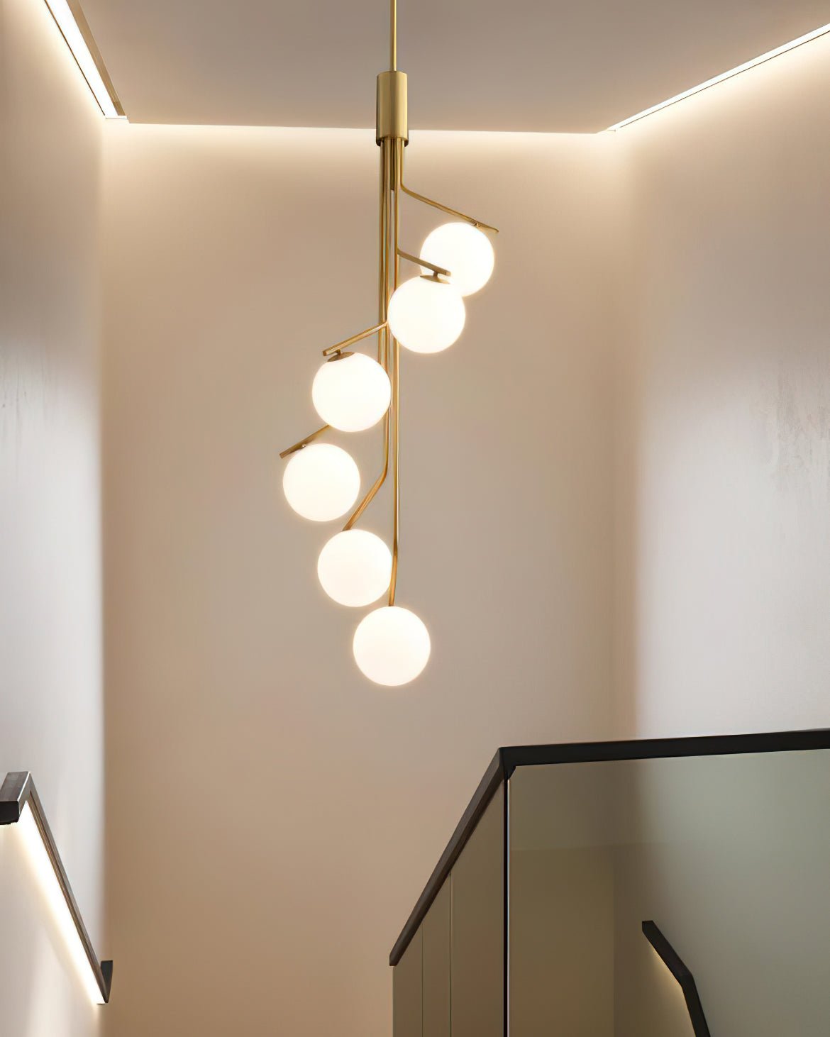 Hudson Branch Chandelier - Blowlighting