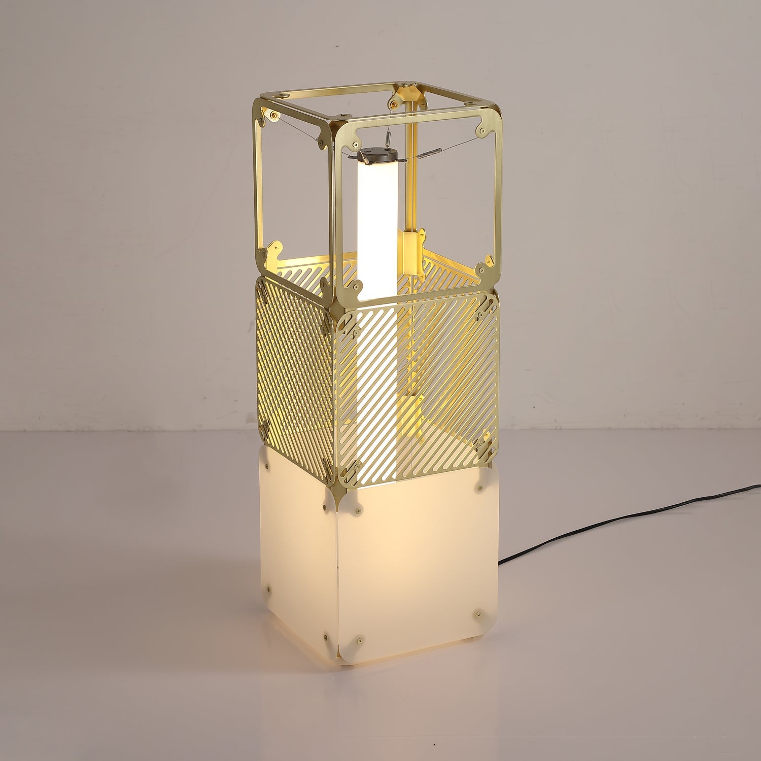 Hyperqube Floor Lamp - Blowlighting