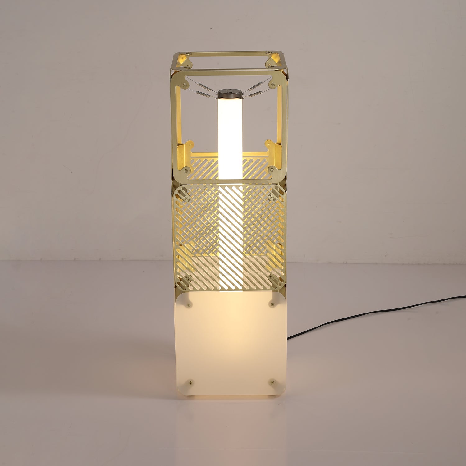 Hyperqube Floor Lamp - Blowlighting